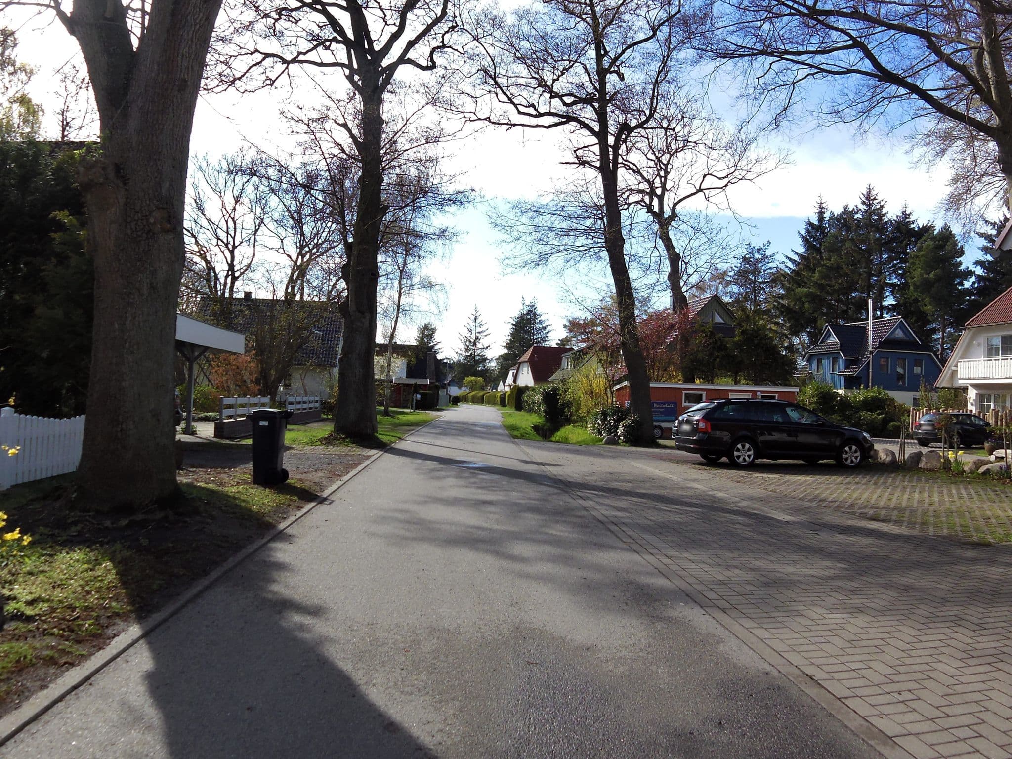 Street view near Ferienhaus Gartenblick, Zingst — © zoegglmeyr (CC BY-SA · Mapillary)