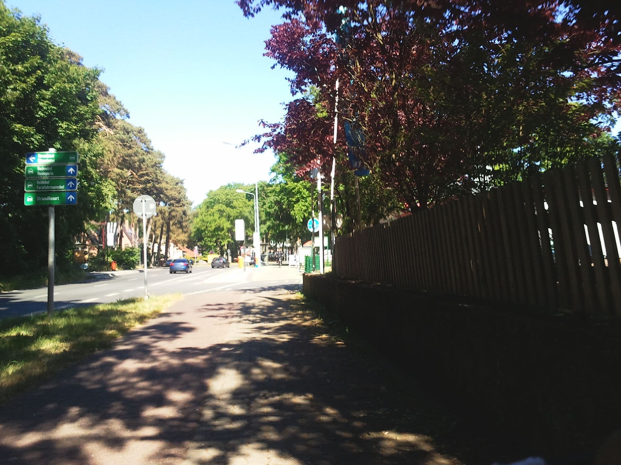 Street view near Markgraf Hotel, Warnemünde — © hubert87 (CC BY-SA · Mapillary)