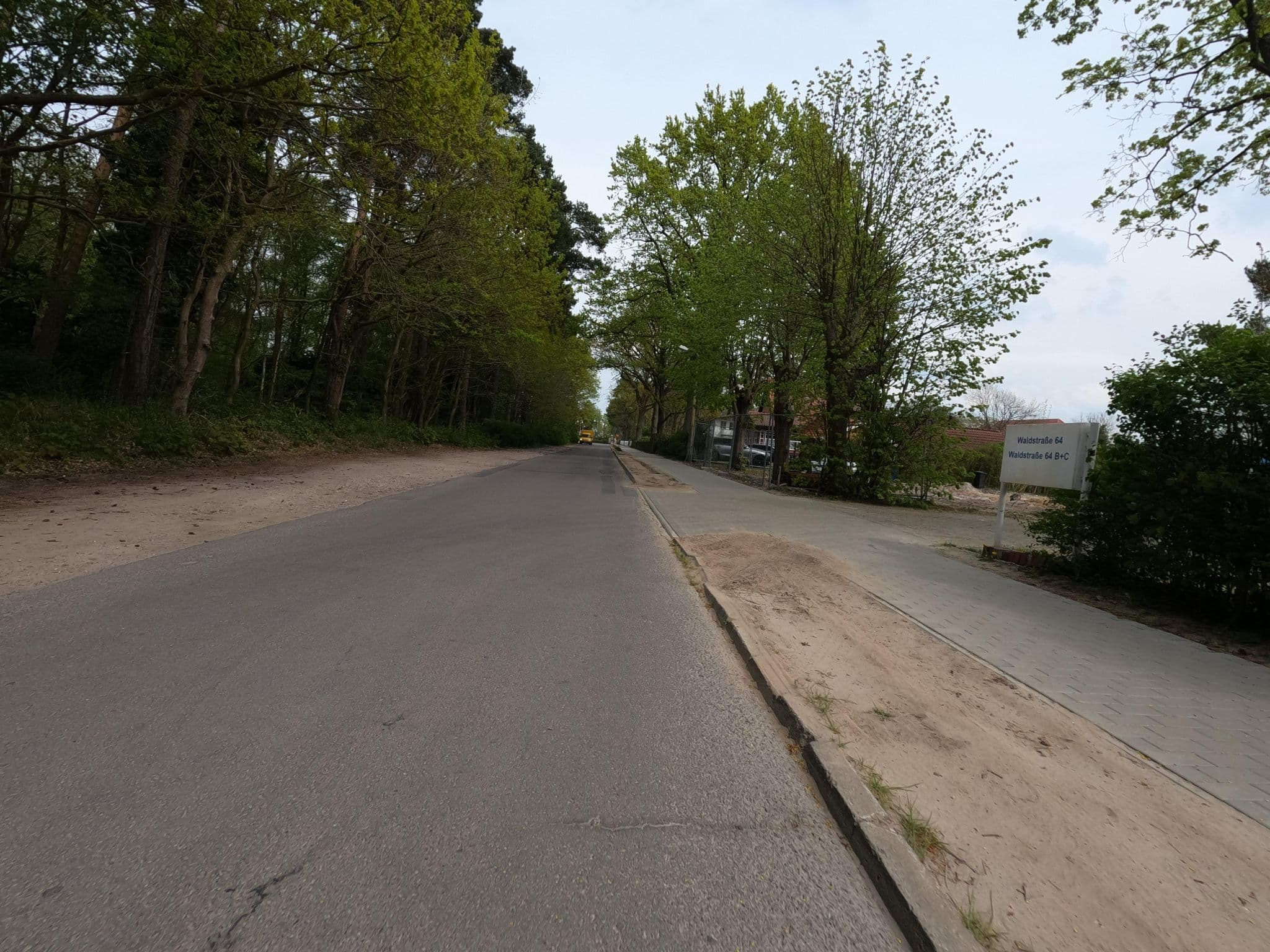 Street view near Fewo Bernsteinglück, Ostseebad Prerow — © hektor1989 (CC BY-SA · Mapillary)