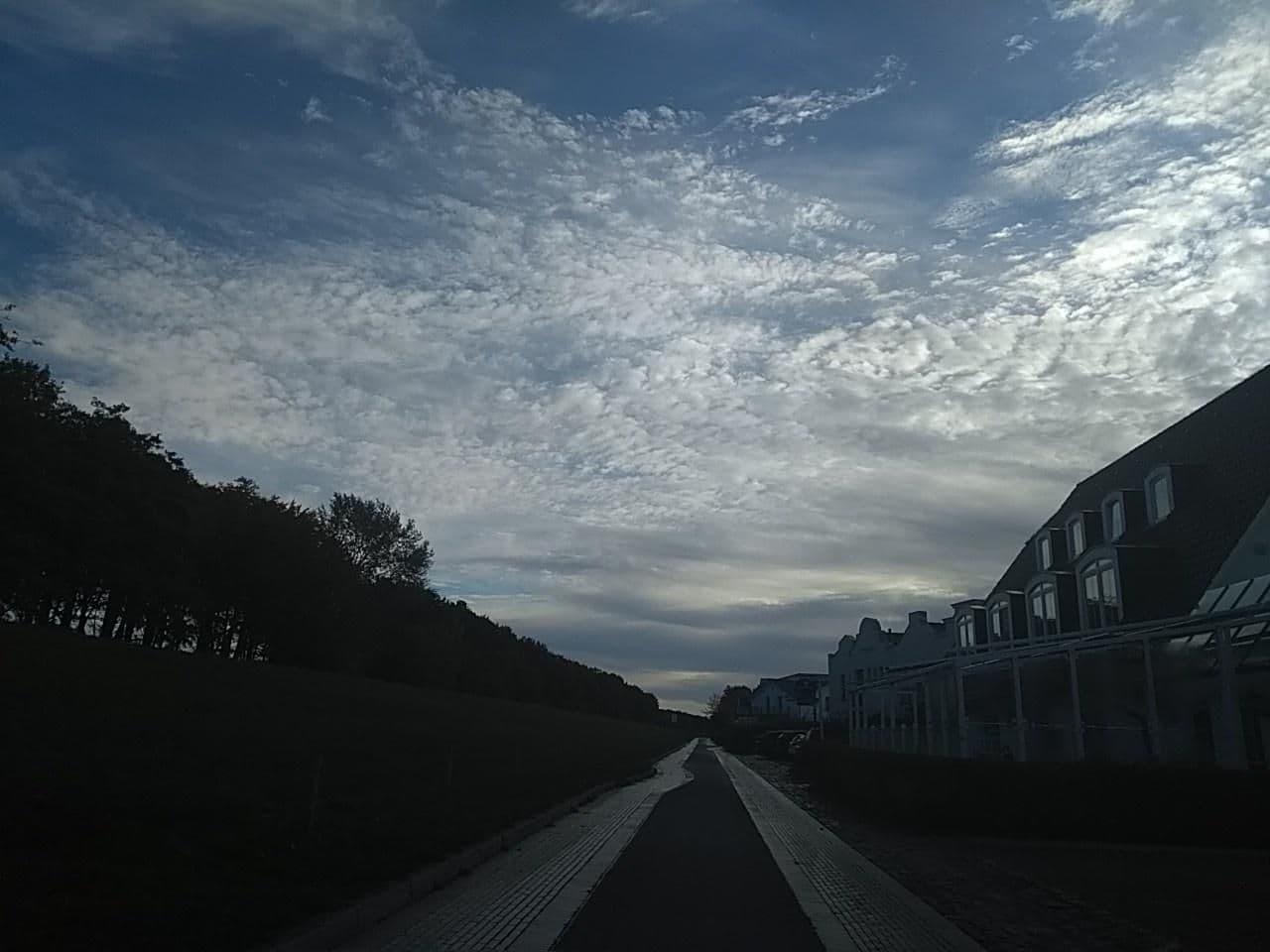 Street view near Bernsteinhaus Düne 10, Zingst — © thetornado76 (CC BY-SA · Mapillary)