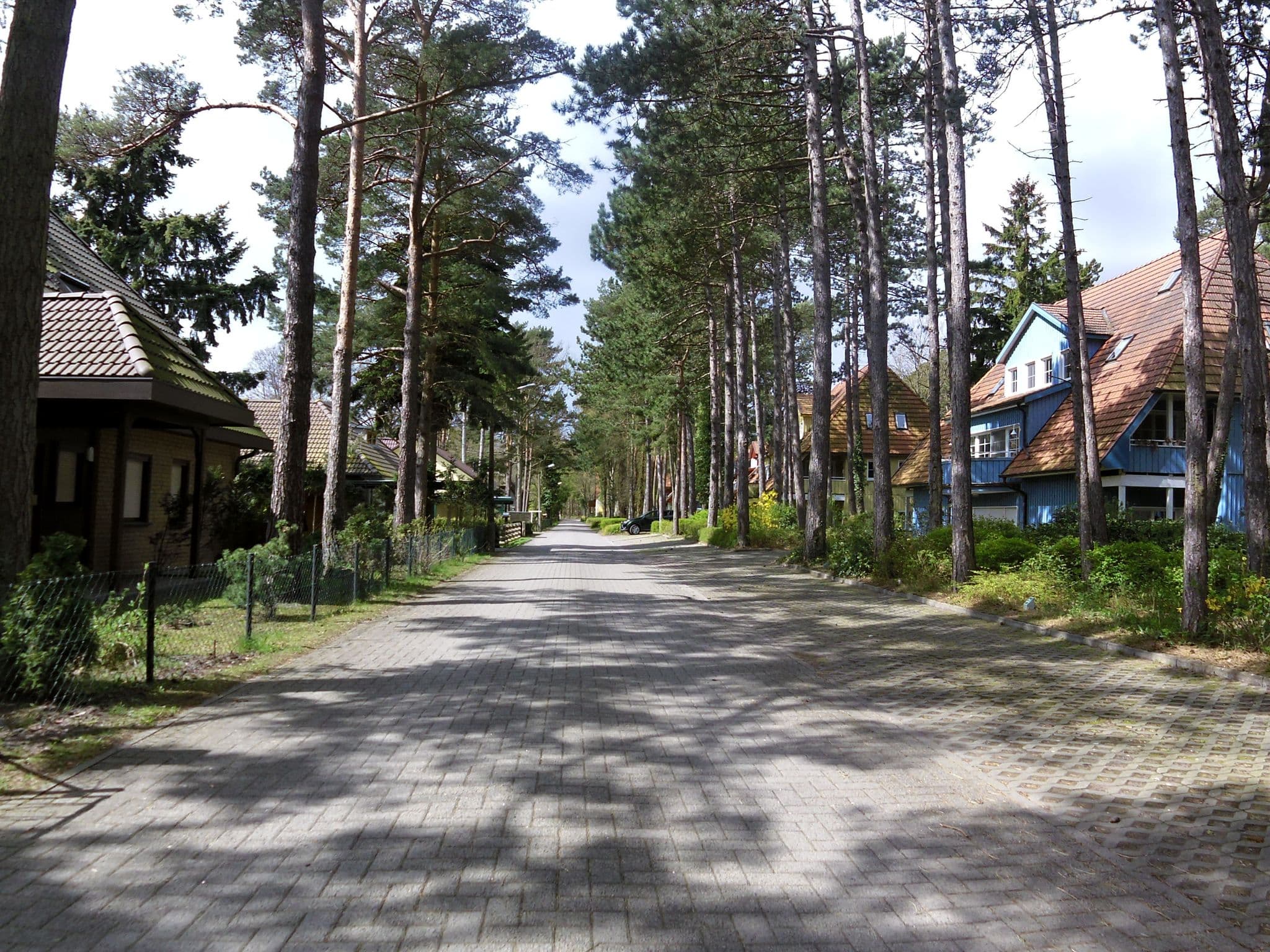 Street view near Eichhörnchen, Ostseebad Prerow — © zoegglmeyr (CC BY-SA · Mapillary)