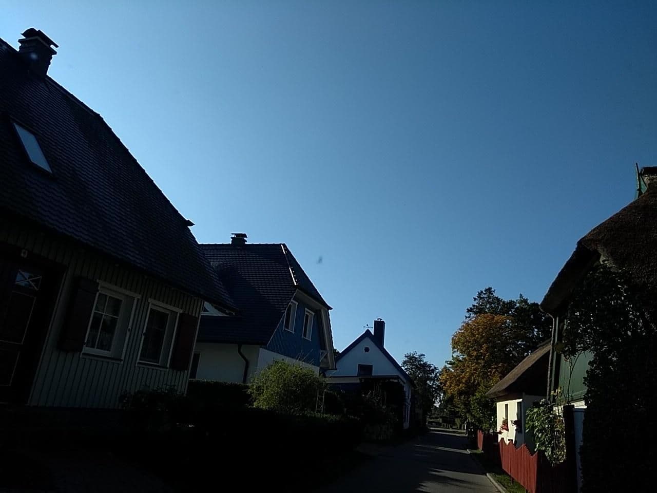 Street view near Luv & Lee, Ostseebad Prerow — © thetornado76 (CC BY-SA · Mapillary)