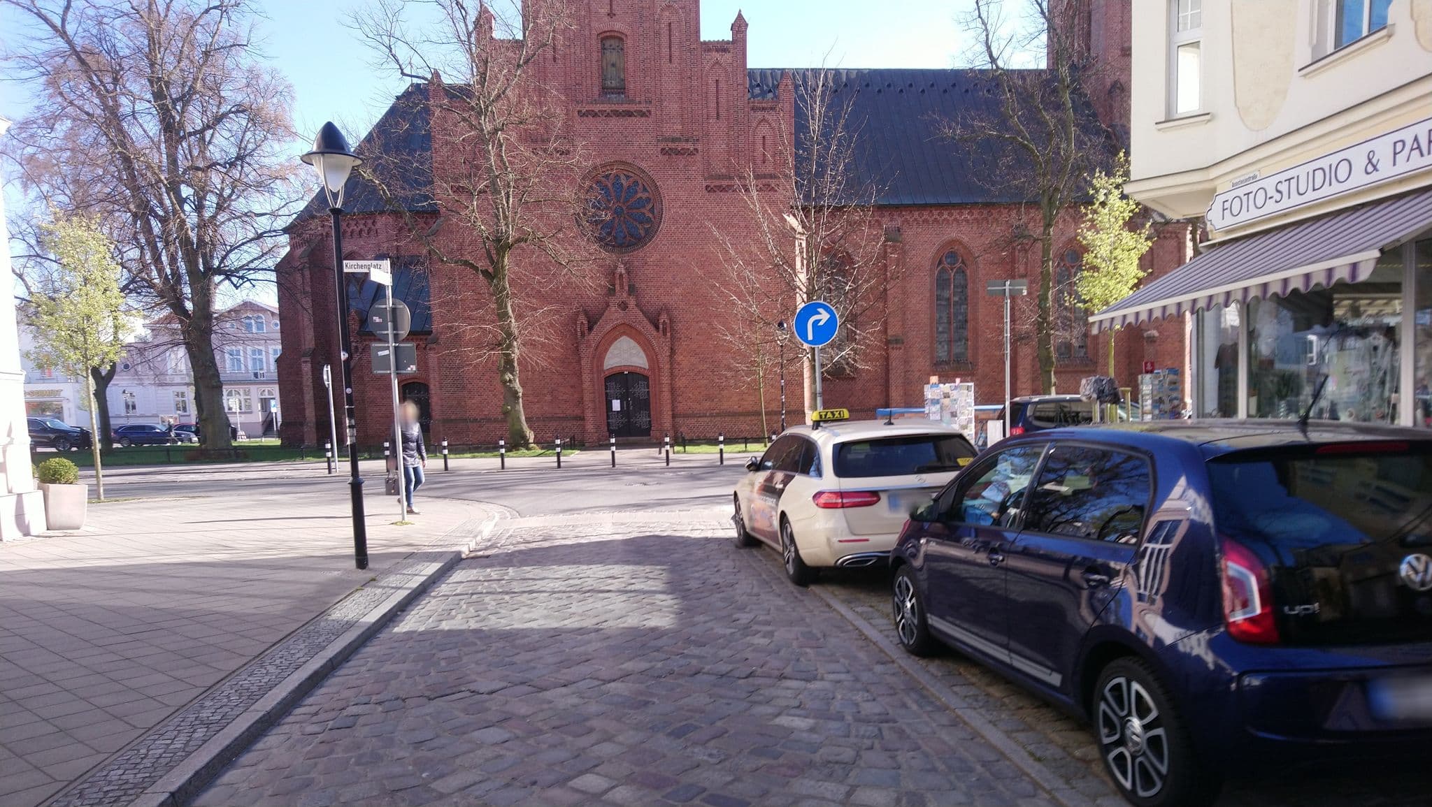 Street view near Pension Seehase, Warnemünde — © 8of9 (CC BY-SA · Mapillary)