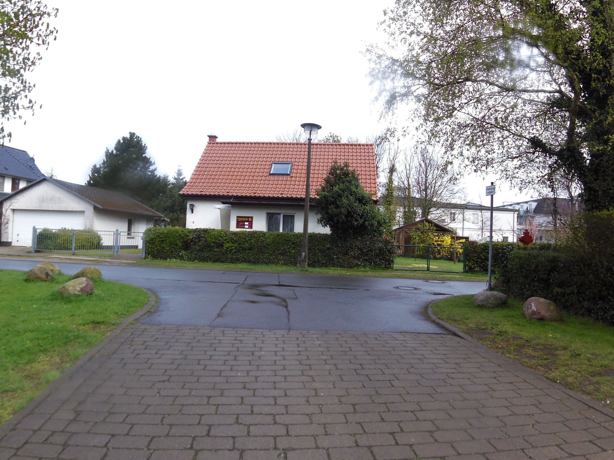 Street view near Ferienwohnung Zander, Zingst — © zoegglmeyr (CC BY-SA · Mapillary)