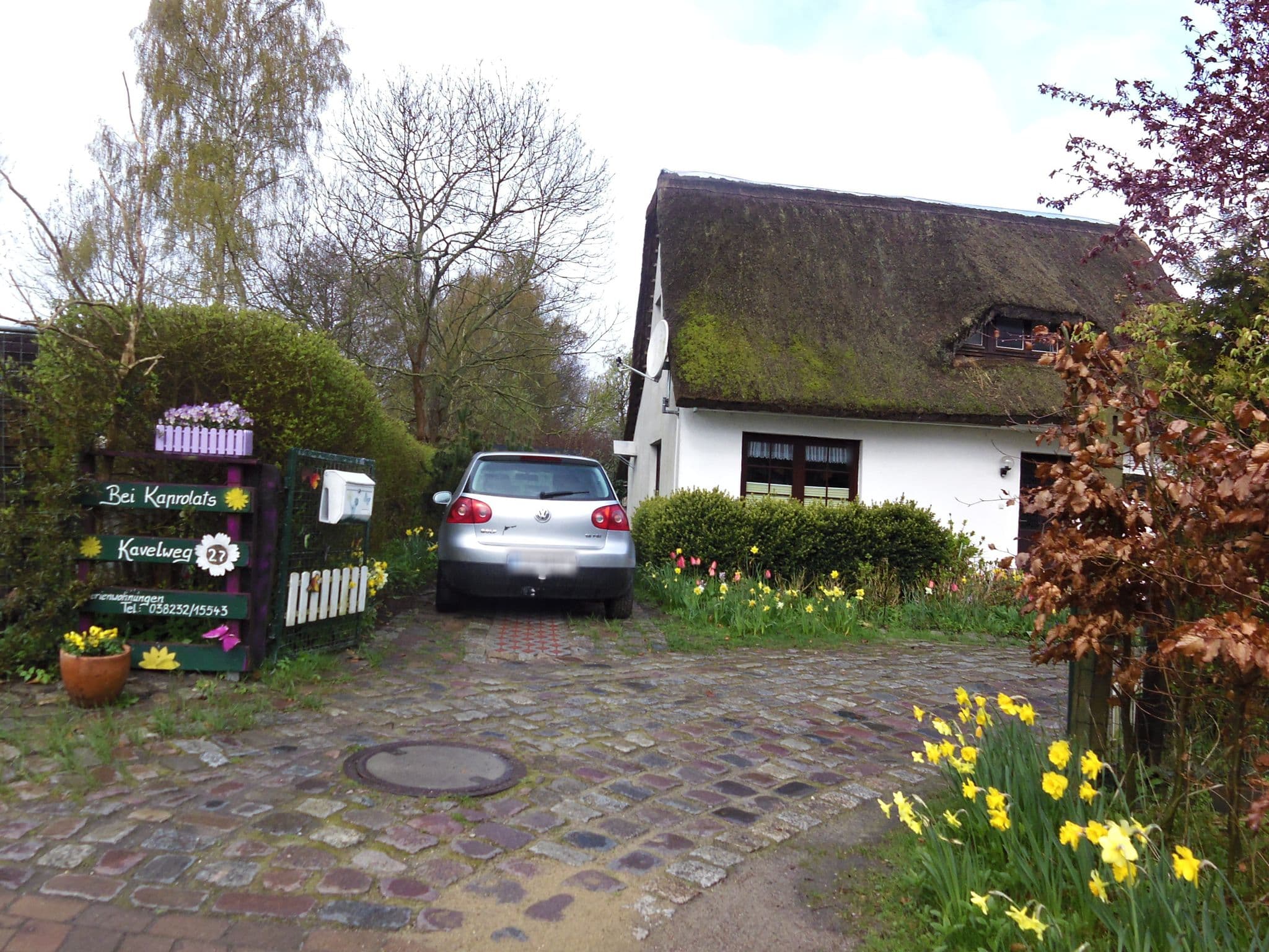 Street view near Appartement Ostsee, Zingst — © zoegglmeyr (CC BY-SA · Mapillary)