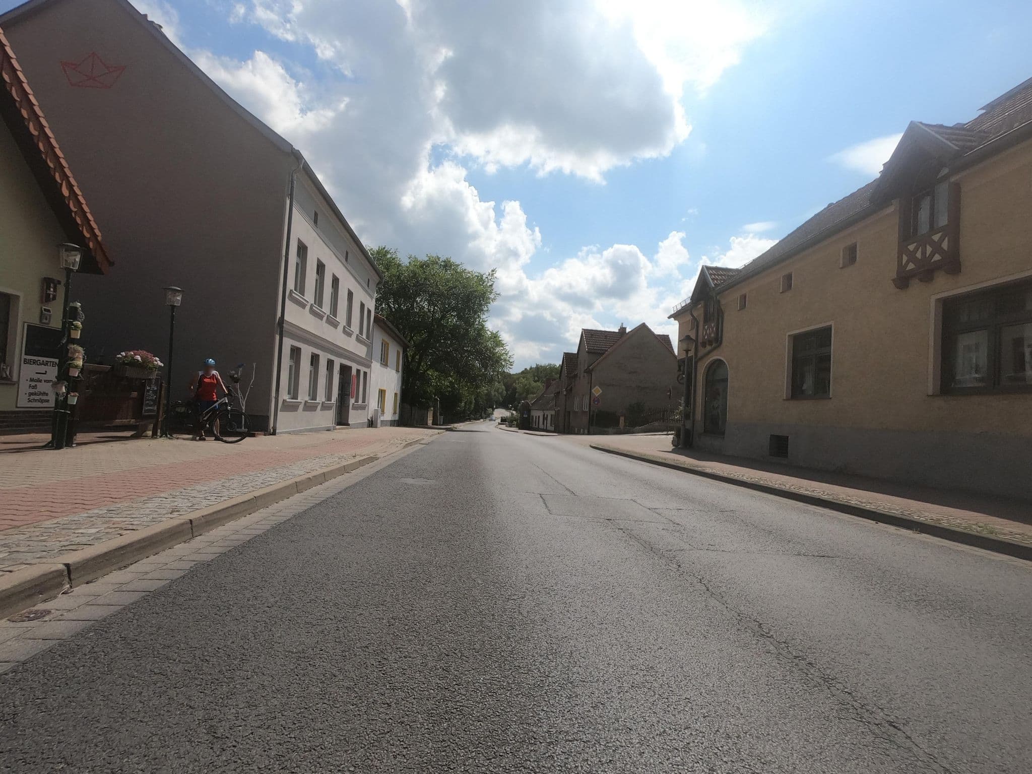 Street view near Seehotel Lindenhof, Lychen — © carlheinz (CC BY-SA · Mapillary)