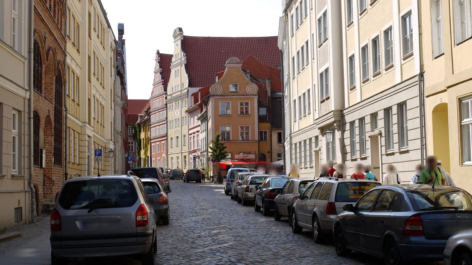 Street view near Frühstücksbüffet, Stralsund — © voltadino (CC BY-SA · Mapillary)
