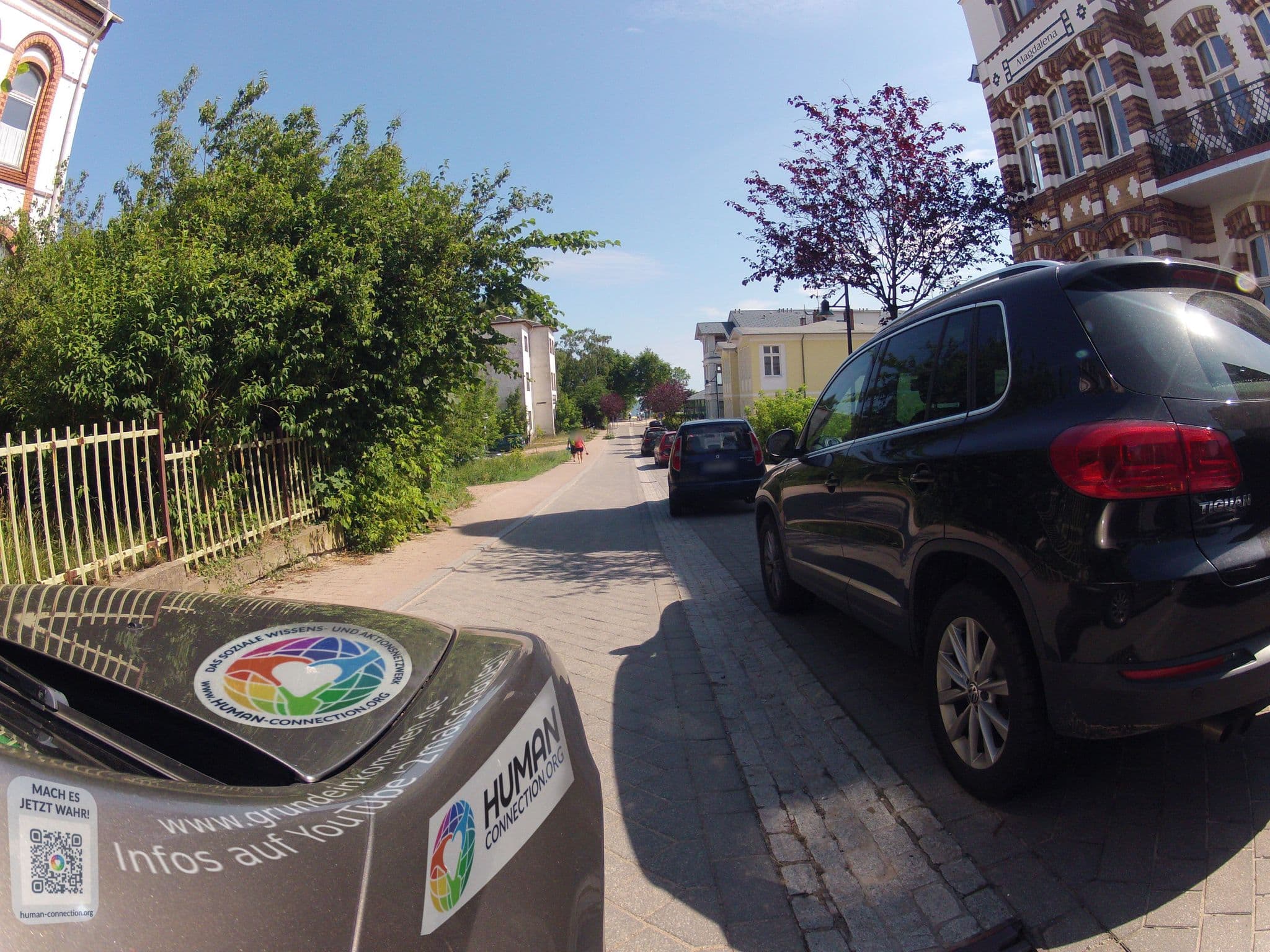 Street view near Westend-Palais, Seebad Heringsdorf — © fahrradfahrer (CC BY-SA · Mapillary)
