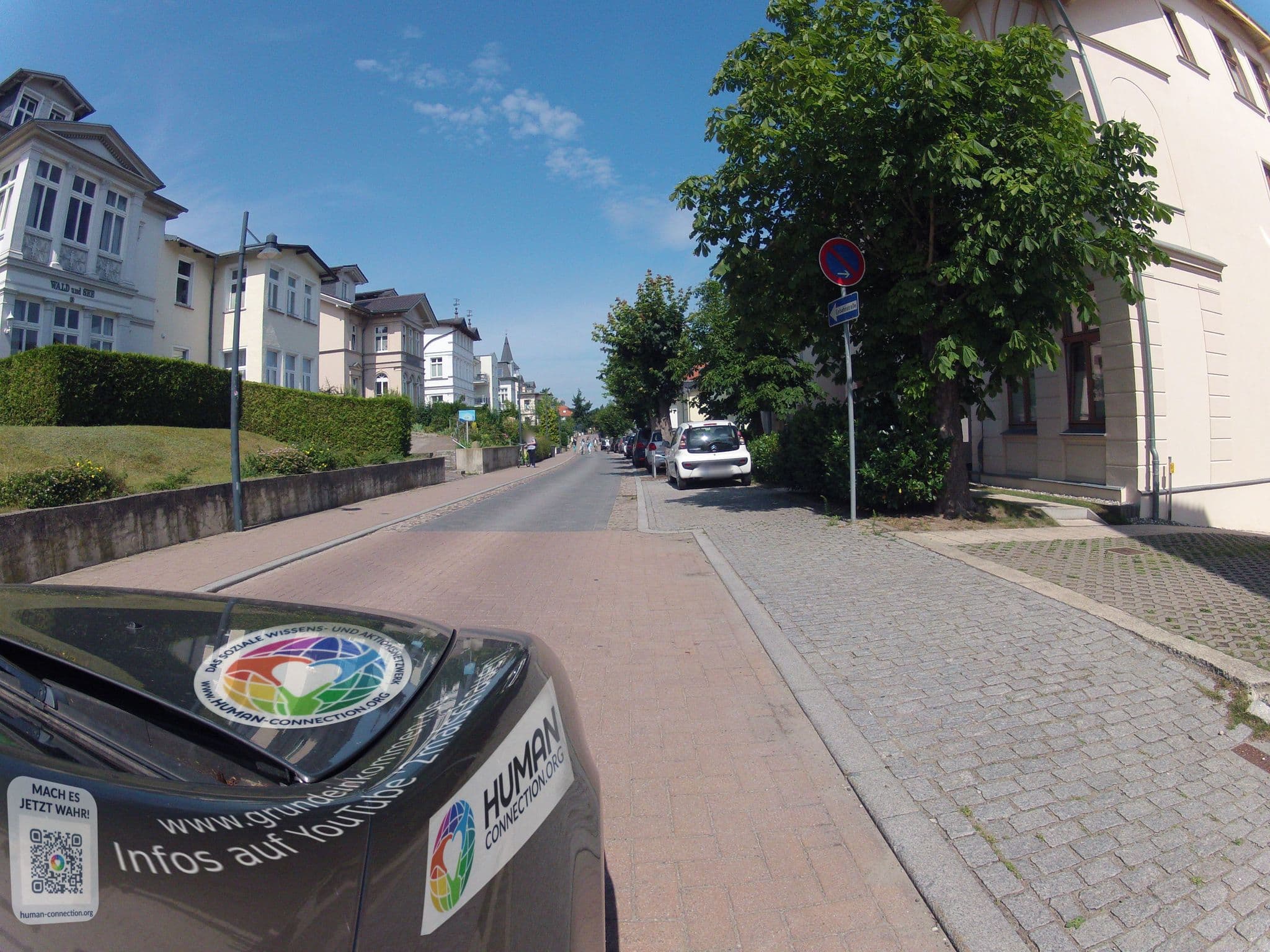 Street view near Appartementhaus Linquenda, Seebad Heringsdorf — © fahrradfahrer (CC BY-SA · Mapillary)