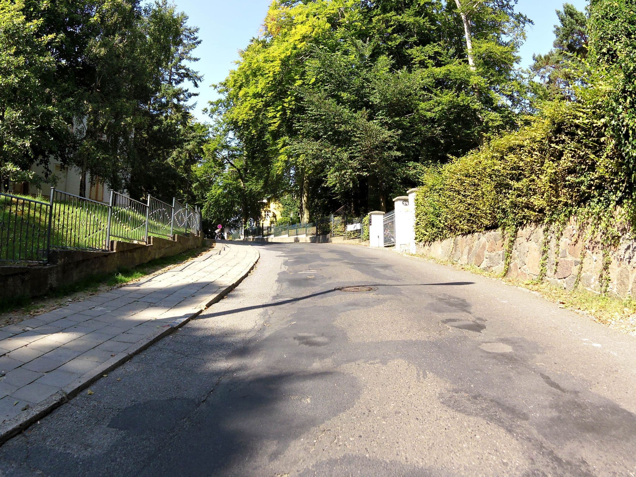 Street view near Villa Achterkerke, Seebad Heringsdorf — © zoegglmeyr (CC BY-SA · Mapillary)