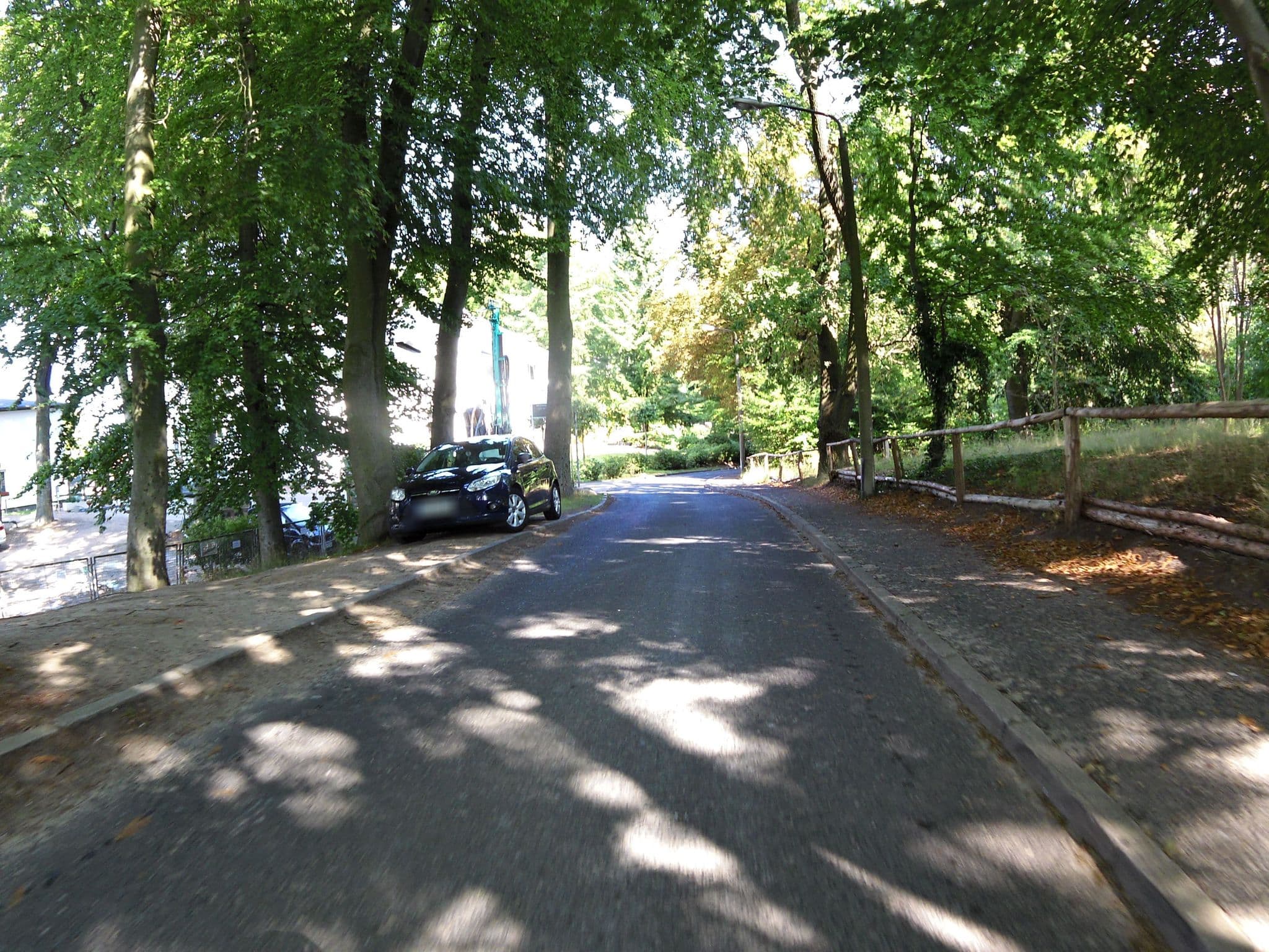 Street view near Schloßappartements, Seebad Heringsdorf — © zoegglmeyr (CC BY-SA · Mapillary)
