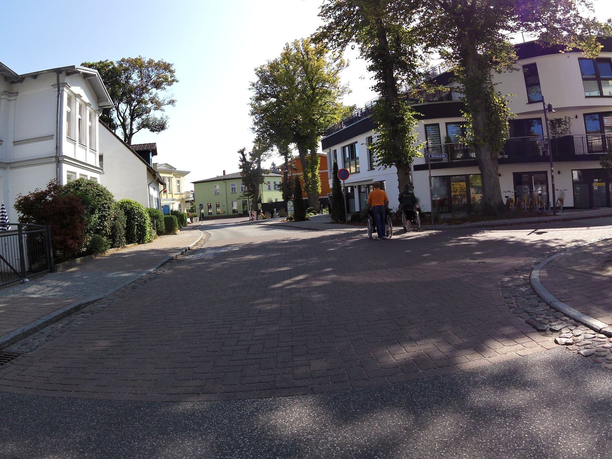 Street view near Strandvilla Mirja, Seebad Heringsdorf — © zoegglmeyr (CC BY-SA · Mapillary)