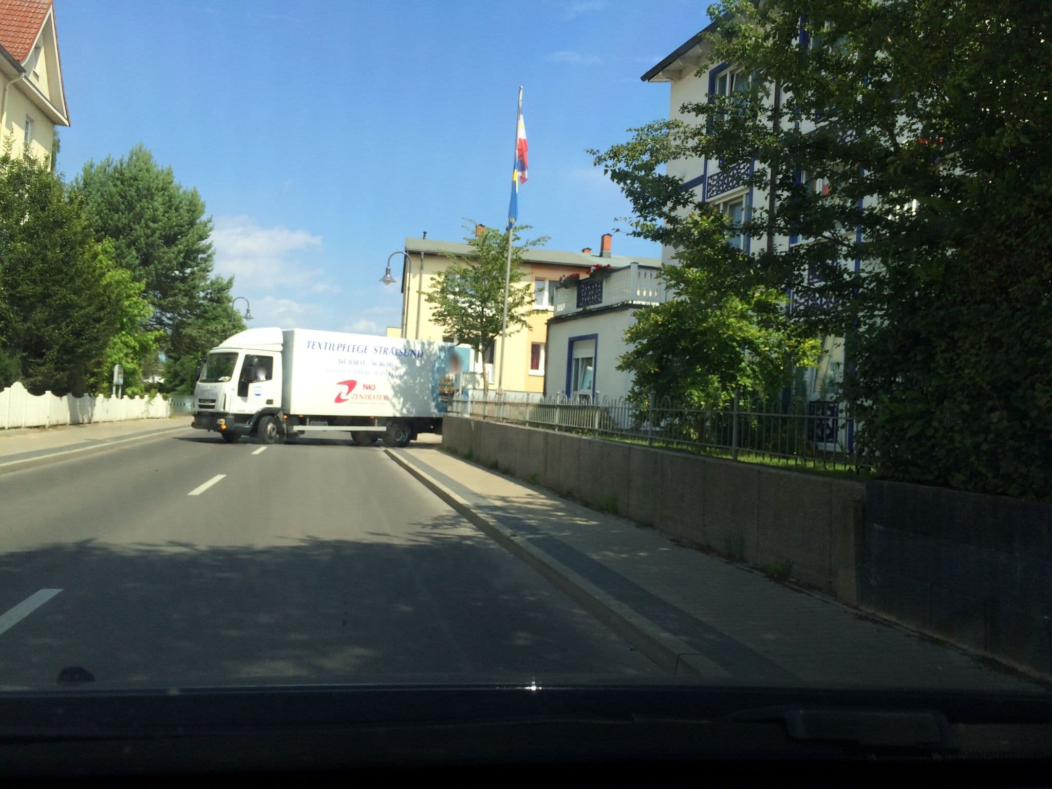 Street view near Villa Christine, Ostseebad Binz — © hajak (CC BY-SA · Mapillary)