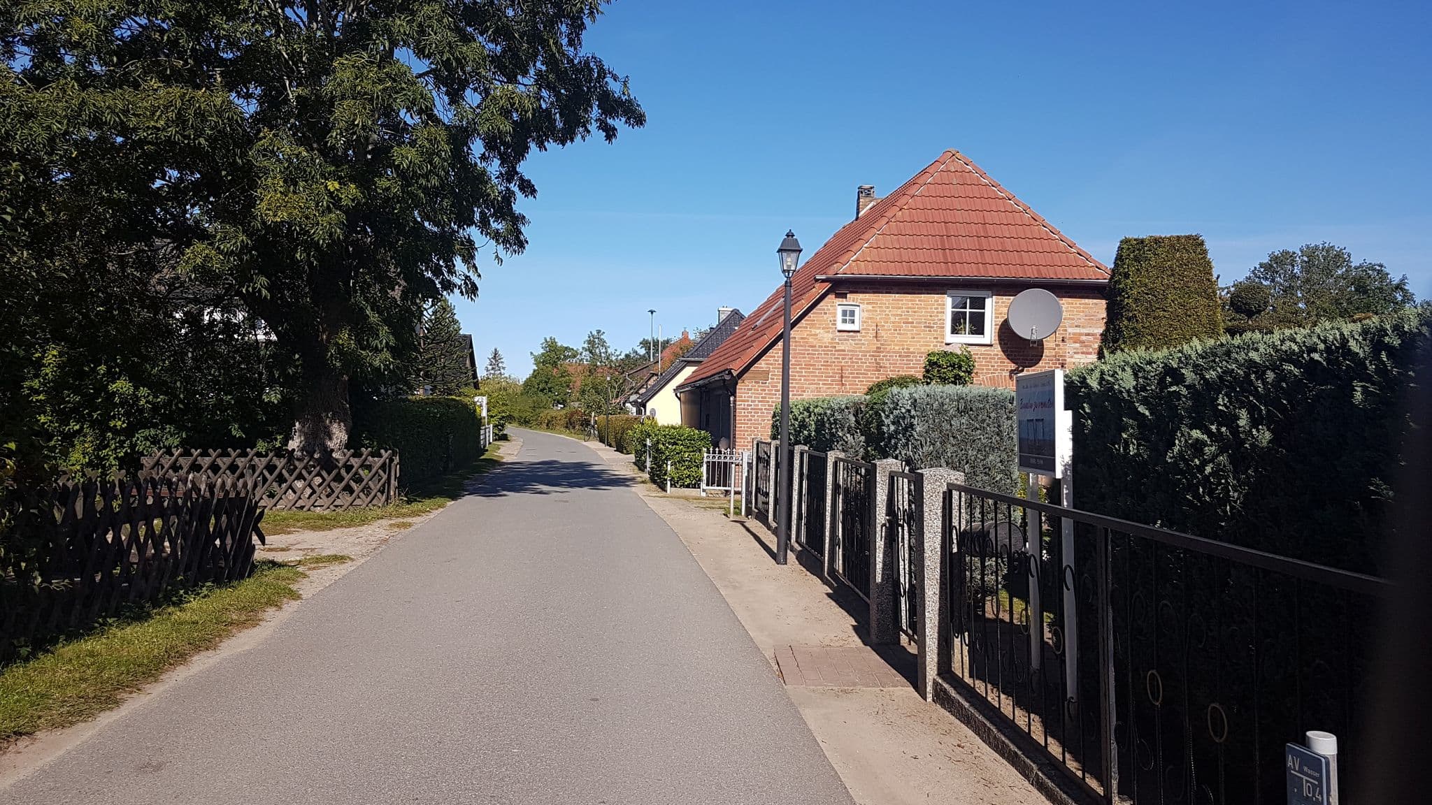 Street view near Jabs Mandy, Glowe — © snowdiver (CC BY-SA · Mapillary)
