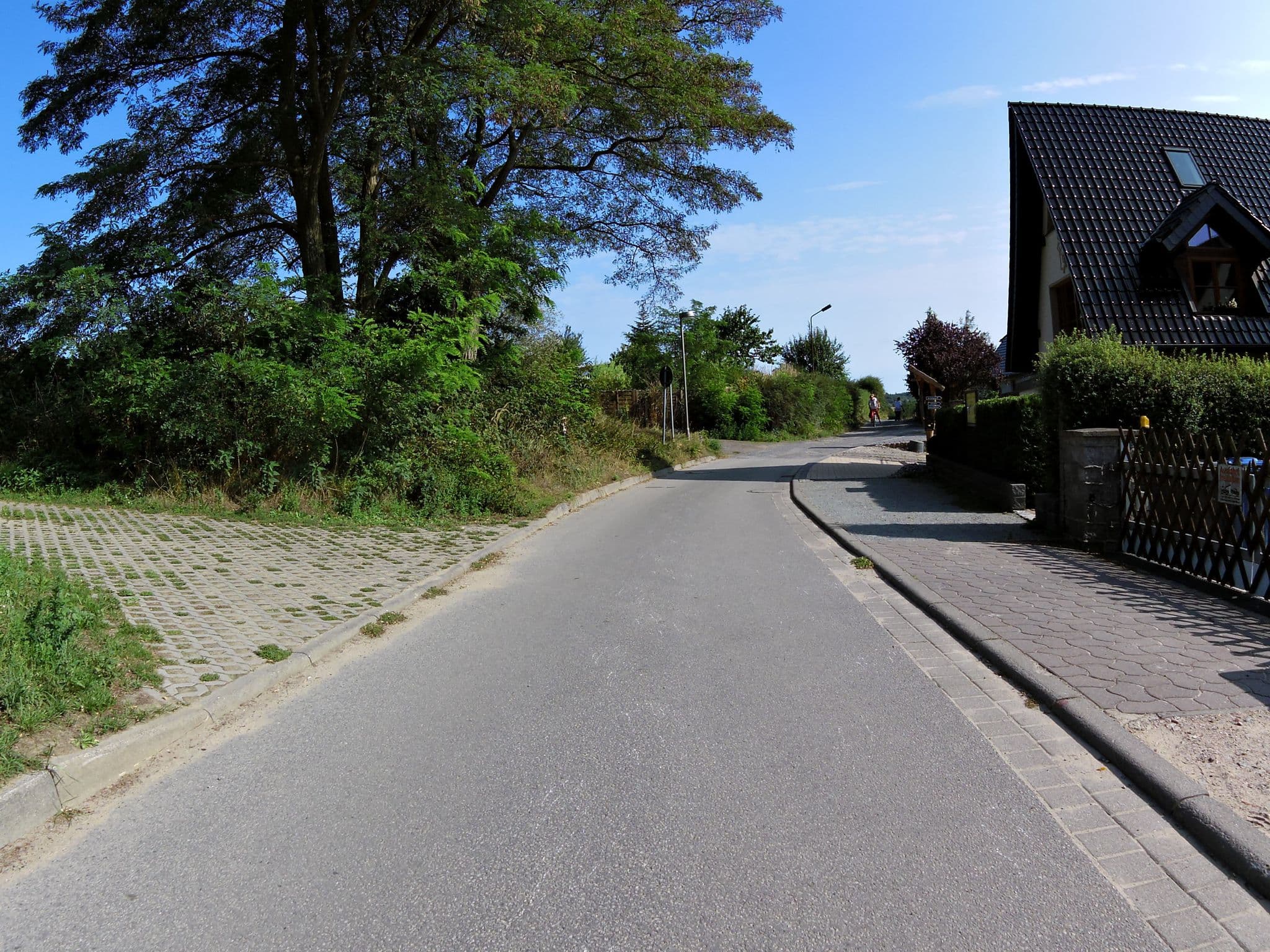 Street view near Appartementhäuser am Gothensee, Bansin — © zoegglmeyr (CC BY-SA · Mapillary)