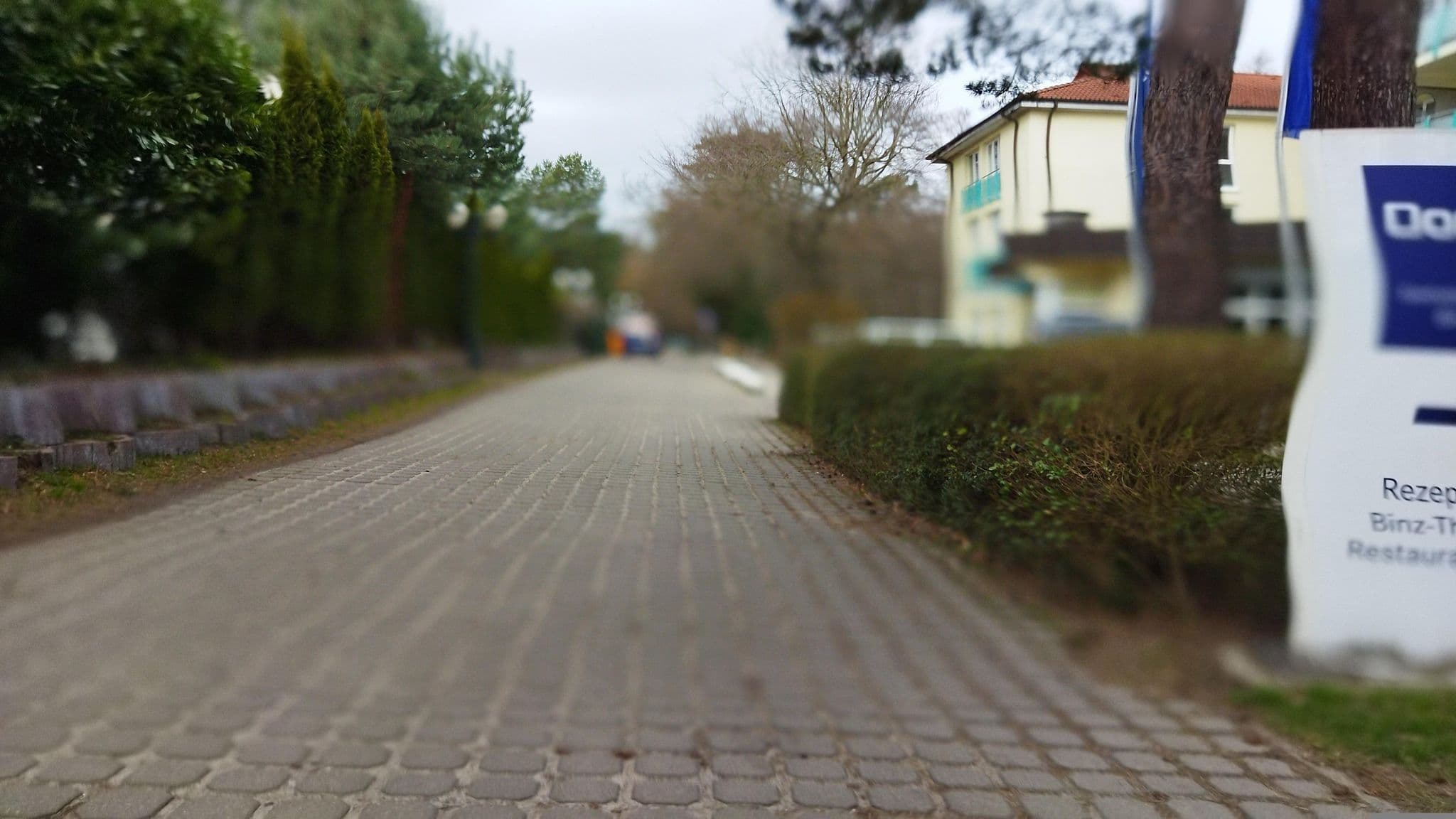 Street view near Dorint Seehotel Binz-Therme, Ostseebad Binz — © changchun1 (CC BY-SA · Mapillary)