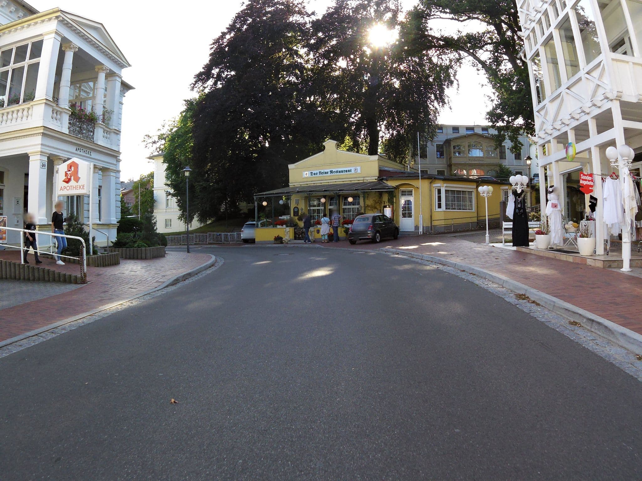 Street view near Haus Mertin Whg 5 Seebär, Seebad Heringsdorf — © zoegglmeyr (CC BY-SA · Mapillary)