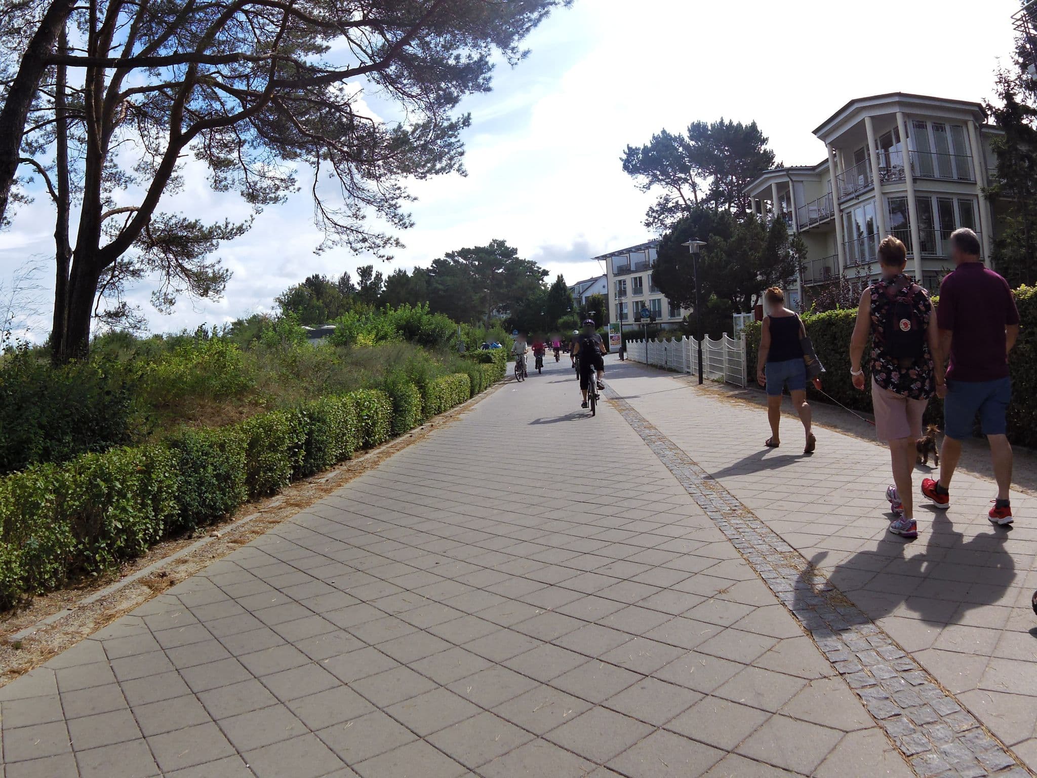 Street view near Strandhaus Aurell, Bansin — © zoegglmeyr (CC BY-SA · Mapillary)