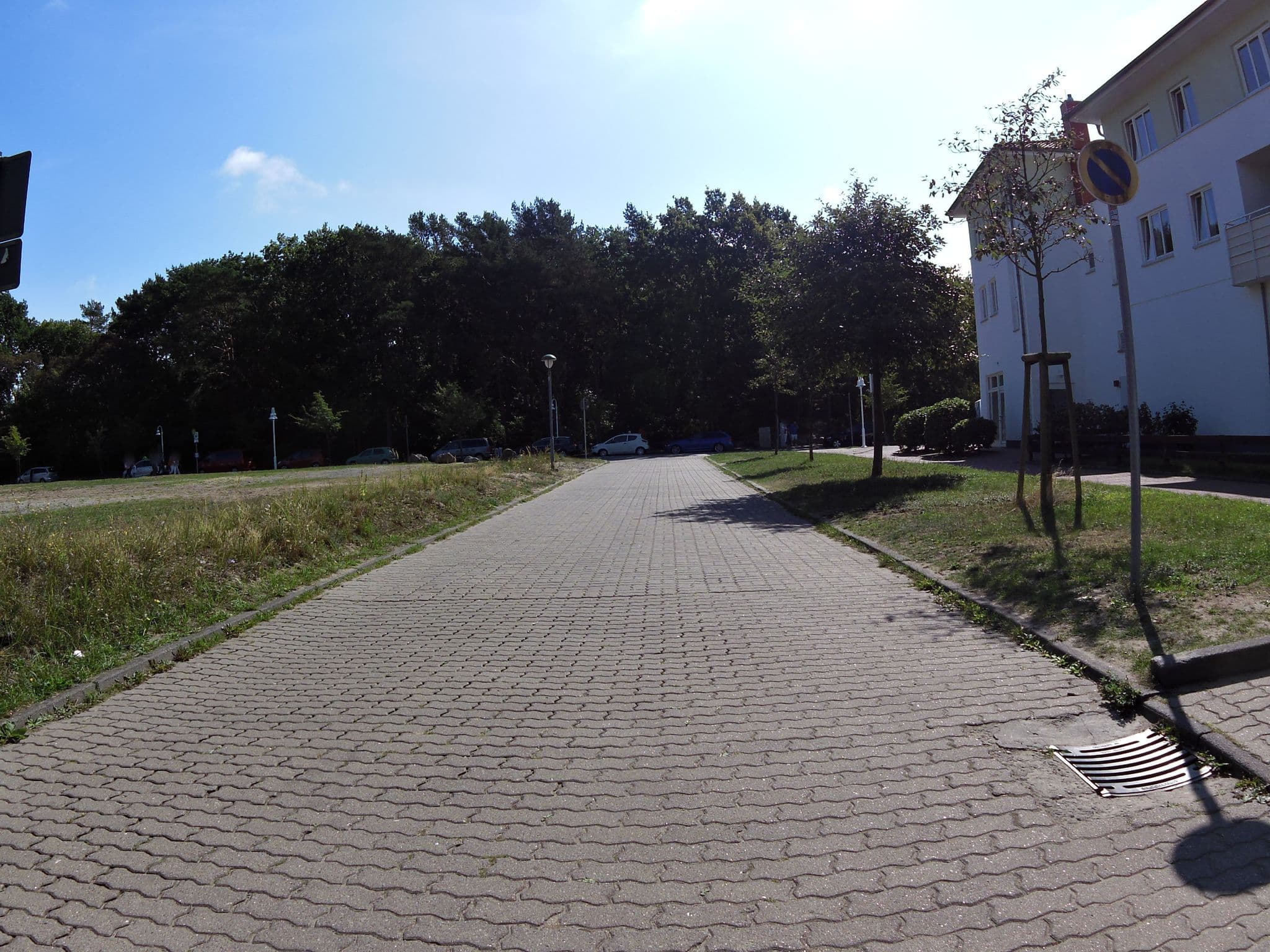 Street view near Ferienwohnung Ostseecharme/REIß, Karlshagen — © zoegglmeyr (CC BY-SA · Mapillary)
