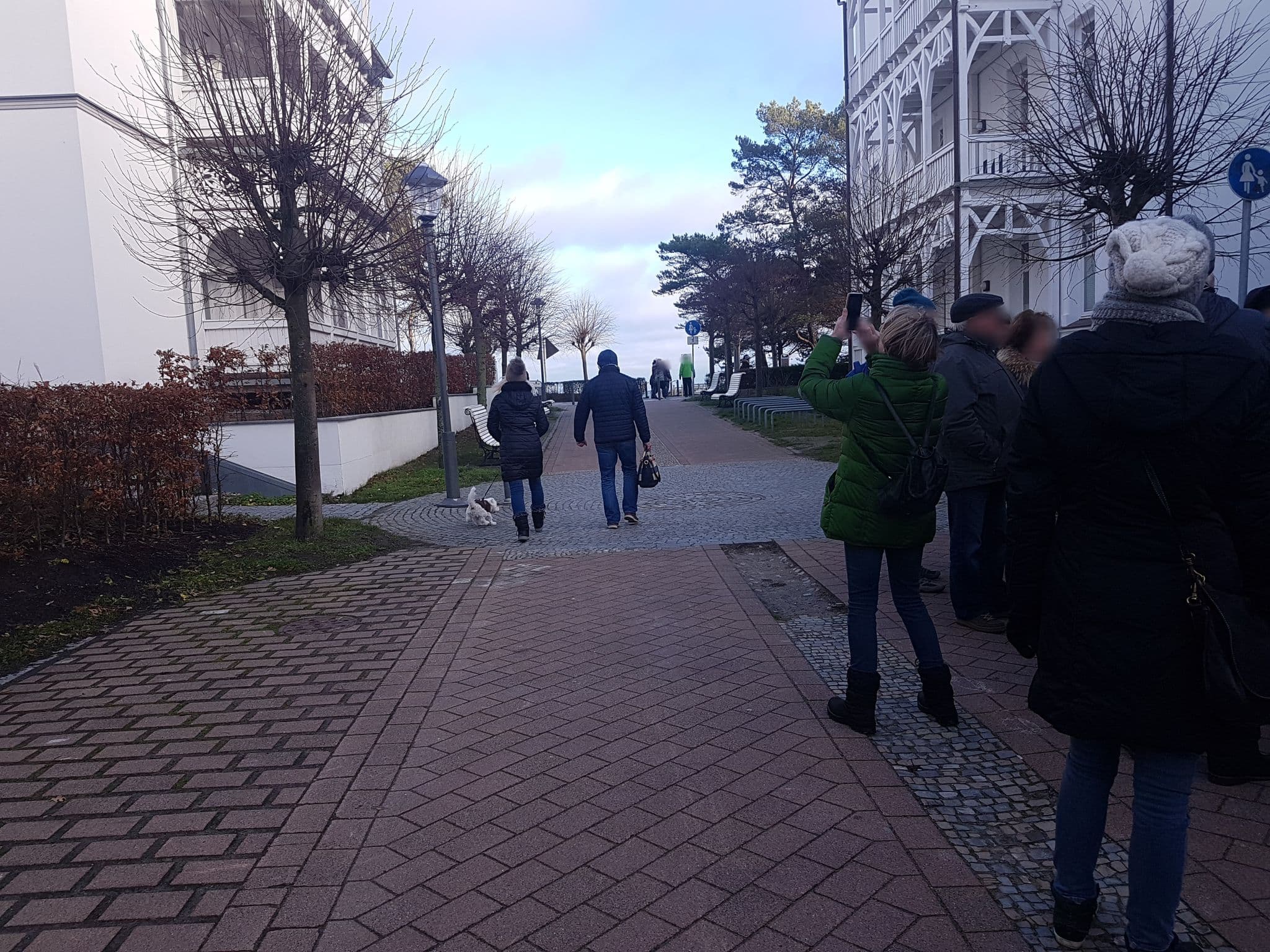 Street view near Strandhaus Seeblick, Ostseebad Binz — © changchun1 (CC BY-SA · Mapillary)