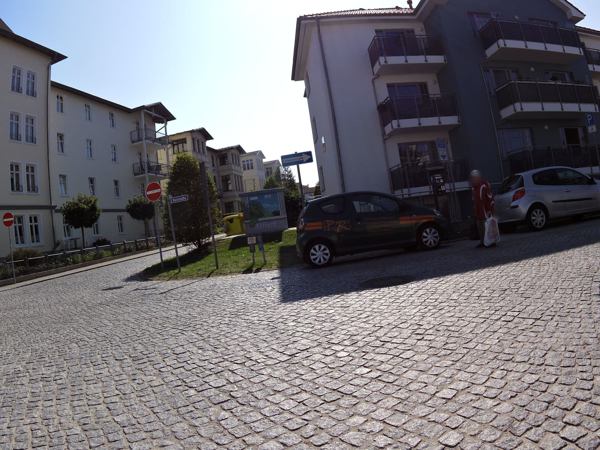 Street view near Appartement Miramar 26, Seebad Heringsdorf — © zoegglmeyr (CC BY-SA · Mapillary)