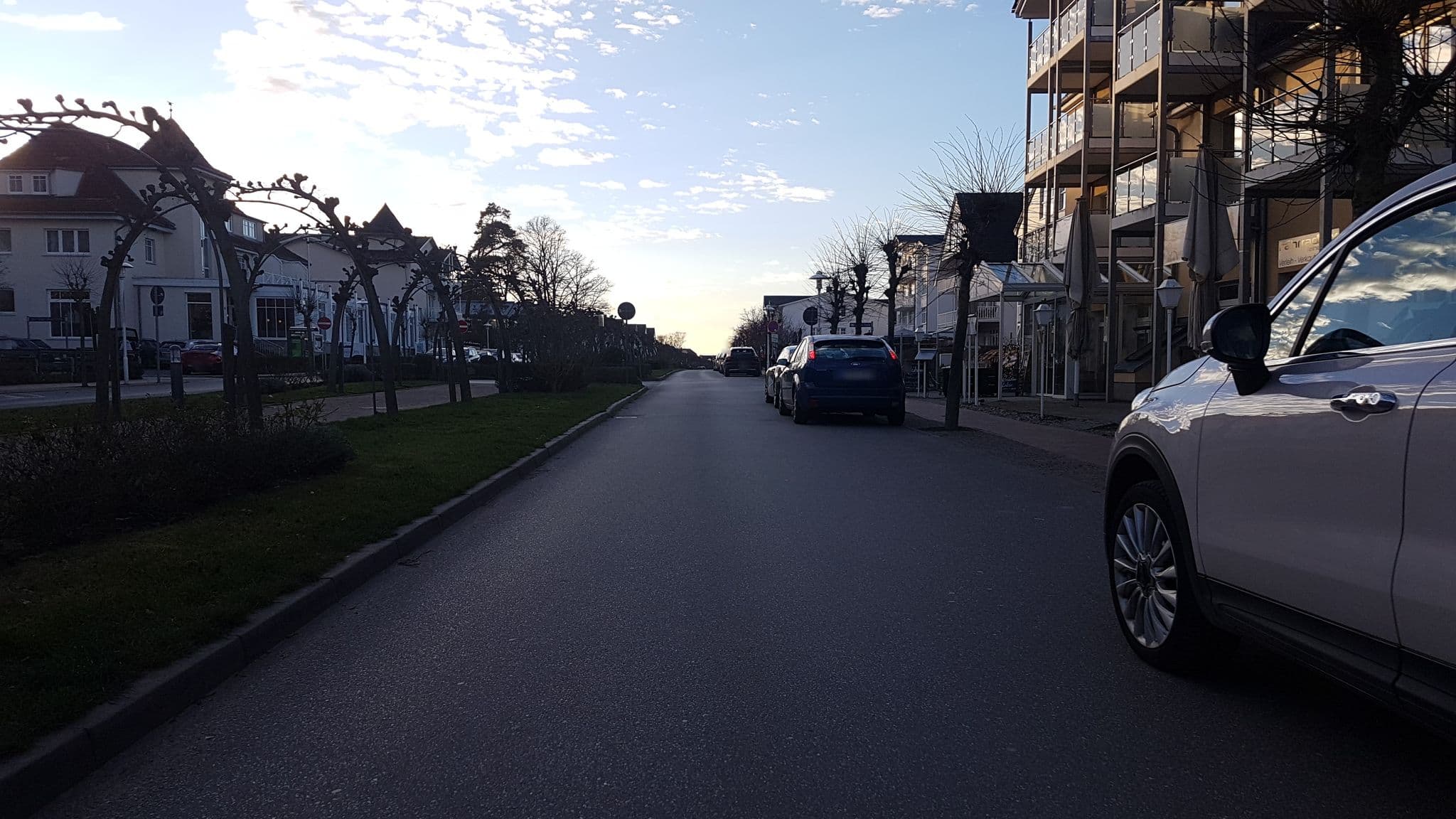 Street view near Ostseehotel Rügen, Sellin — © changchun1 (CC BY-SA · Mapillary)