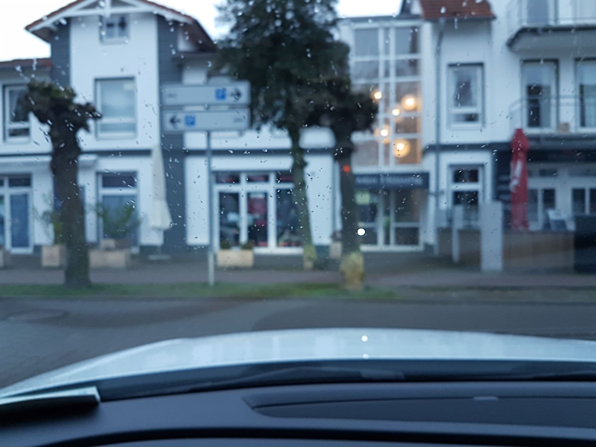 Street view near Min Hüsung by Rujana, Ostseebad Binz — © changchun1 (CC BY-SA · Mapillary)