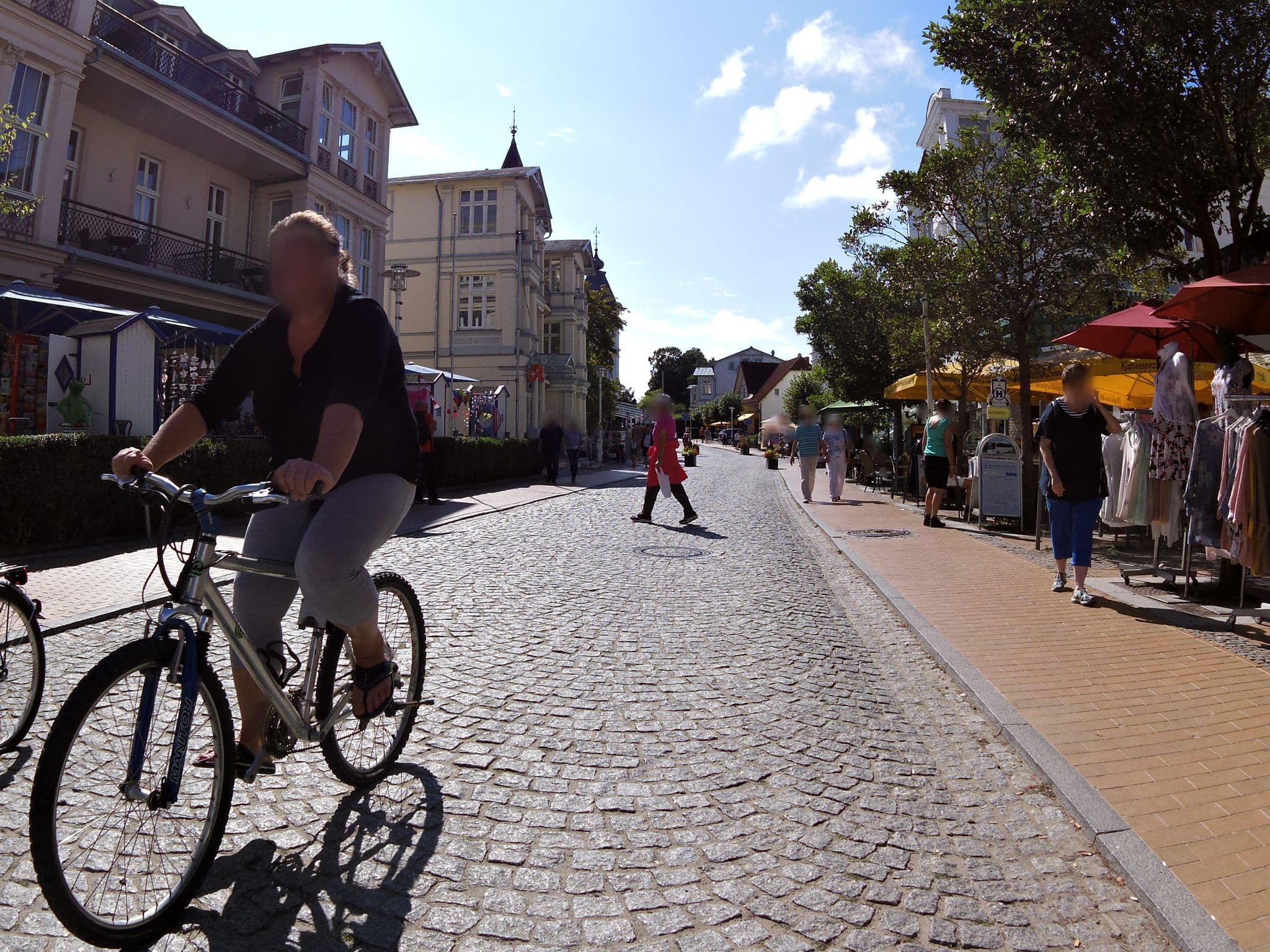 Street view near Villa Frisia, Bansin — © zoegglmeyr (CC BY-SA · Mapillary)