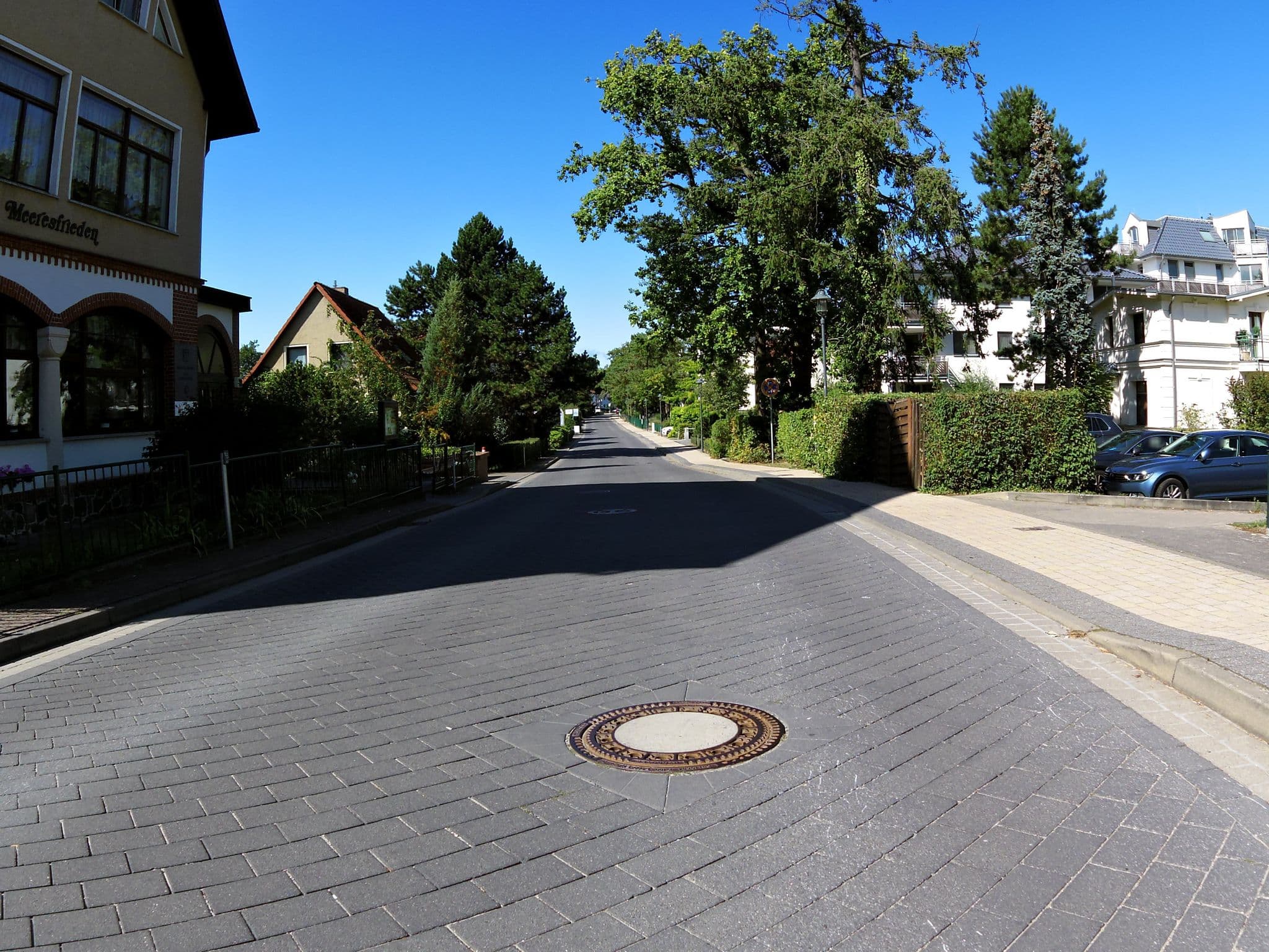 Street view near Usedomtours, Bansin — © zoegglmeyr (CC BY-SA · Mapillary)