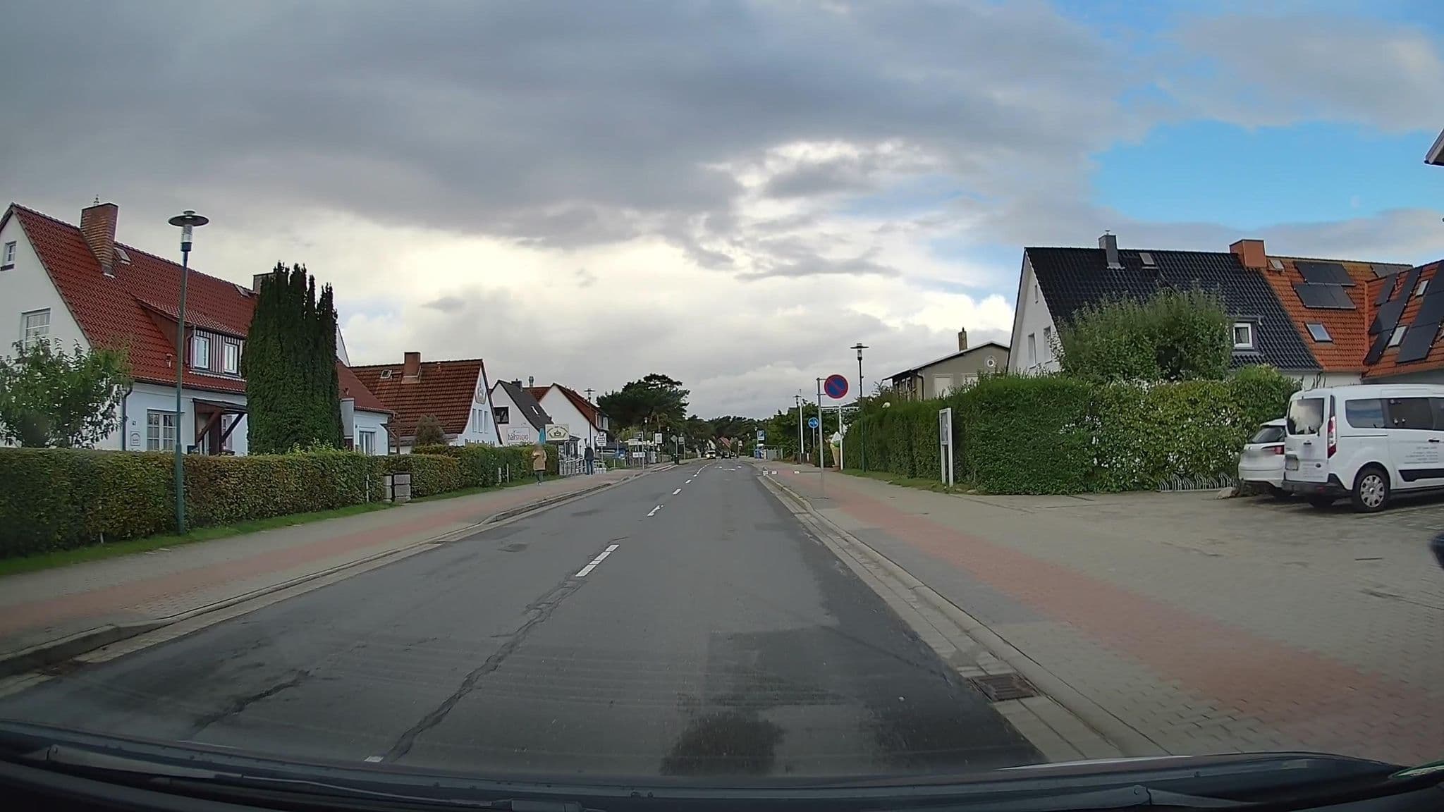 Street view near Hotel-Pension Svantekahs, Glowe — © hendel (CC BY-SA · Mapillary)