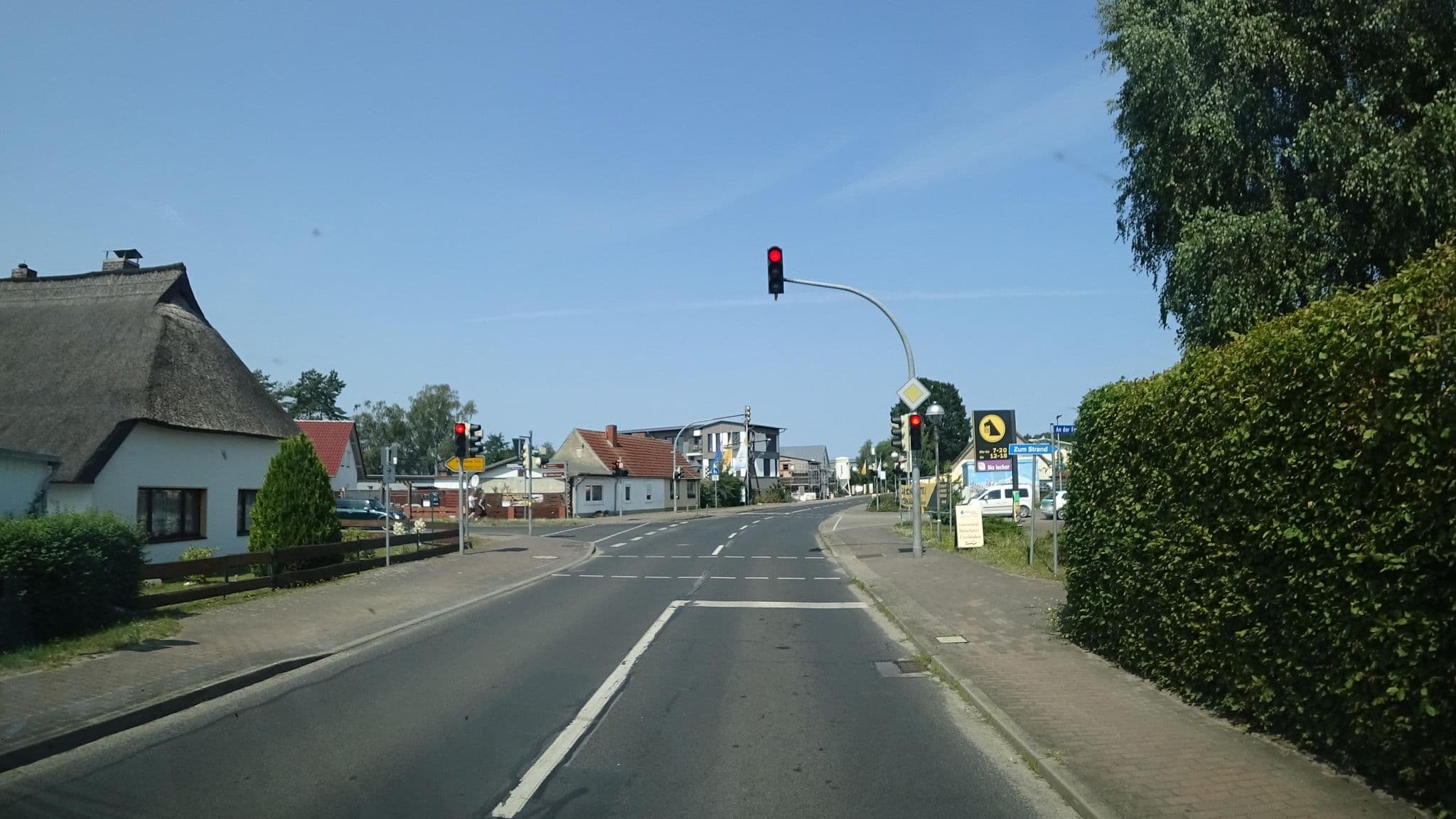 Street view near Feriensiedlung Rother, Karlshagen — © flohoff (CC BY-SA · Mapillary)
