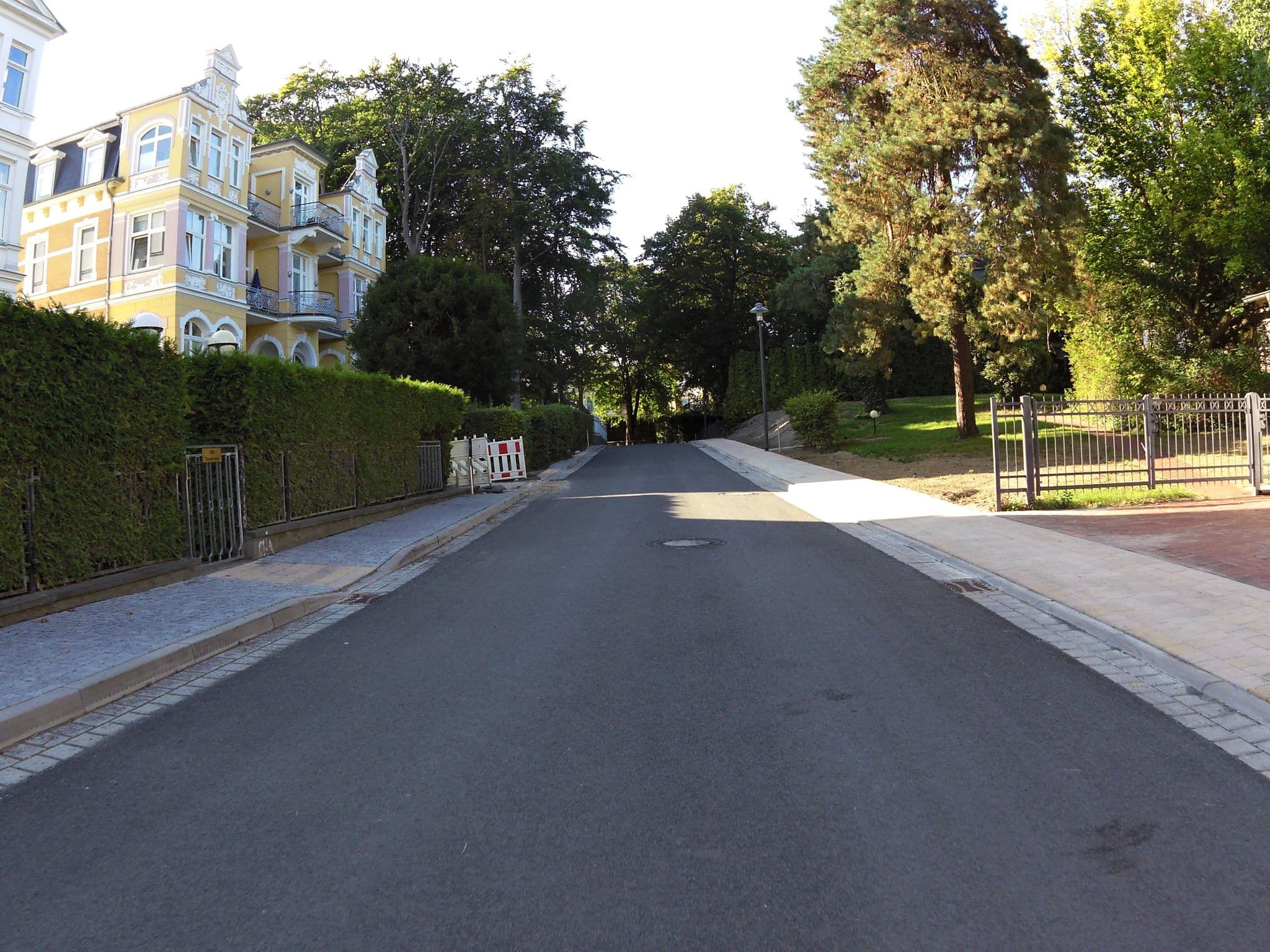 Street view near Villa Sonnenschein, Seebad Heringsdorf — © zoegglmeyr (CC BY-SA · Mapillary)