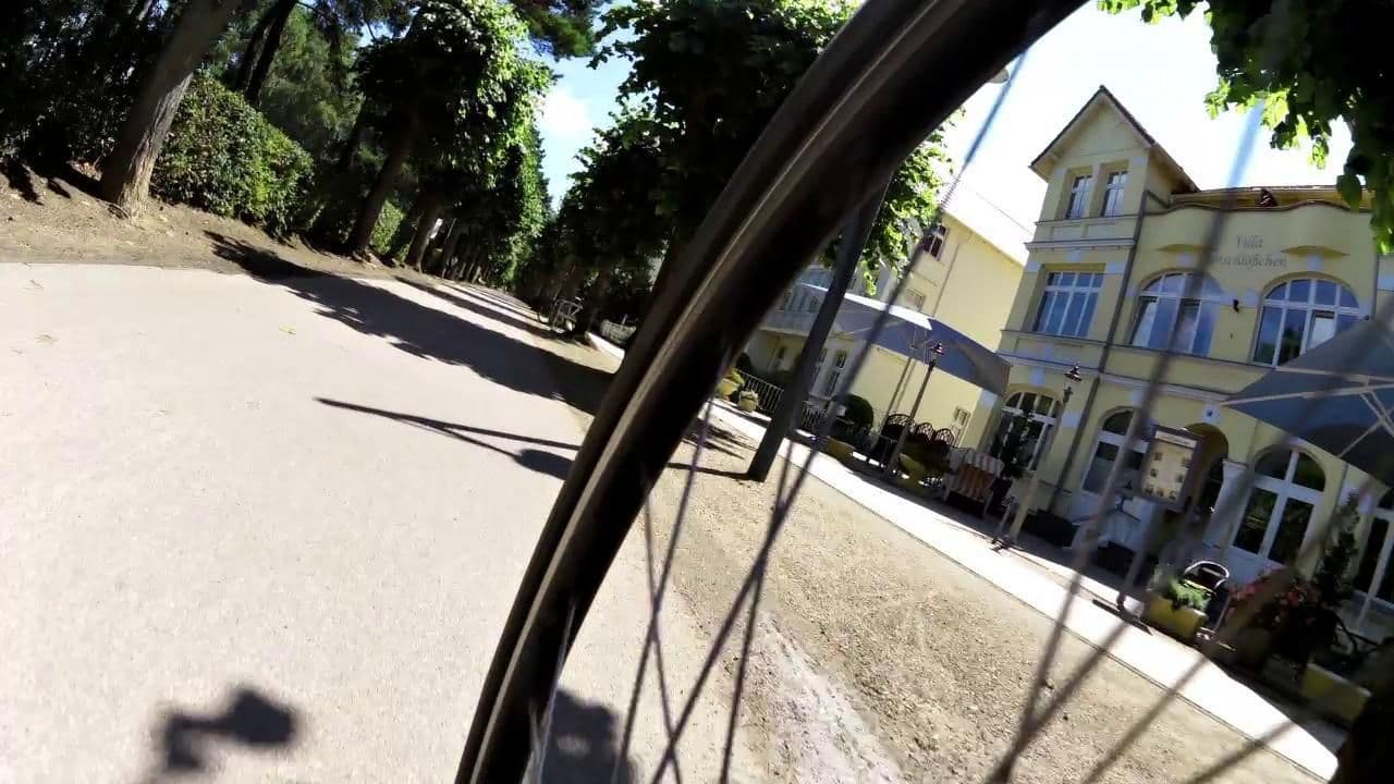 Street view near BSW Ferienhotel, Seebad Heringsdorf — © masterofnoroad (CC BY-SA · Mapillary)