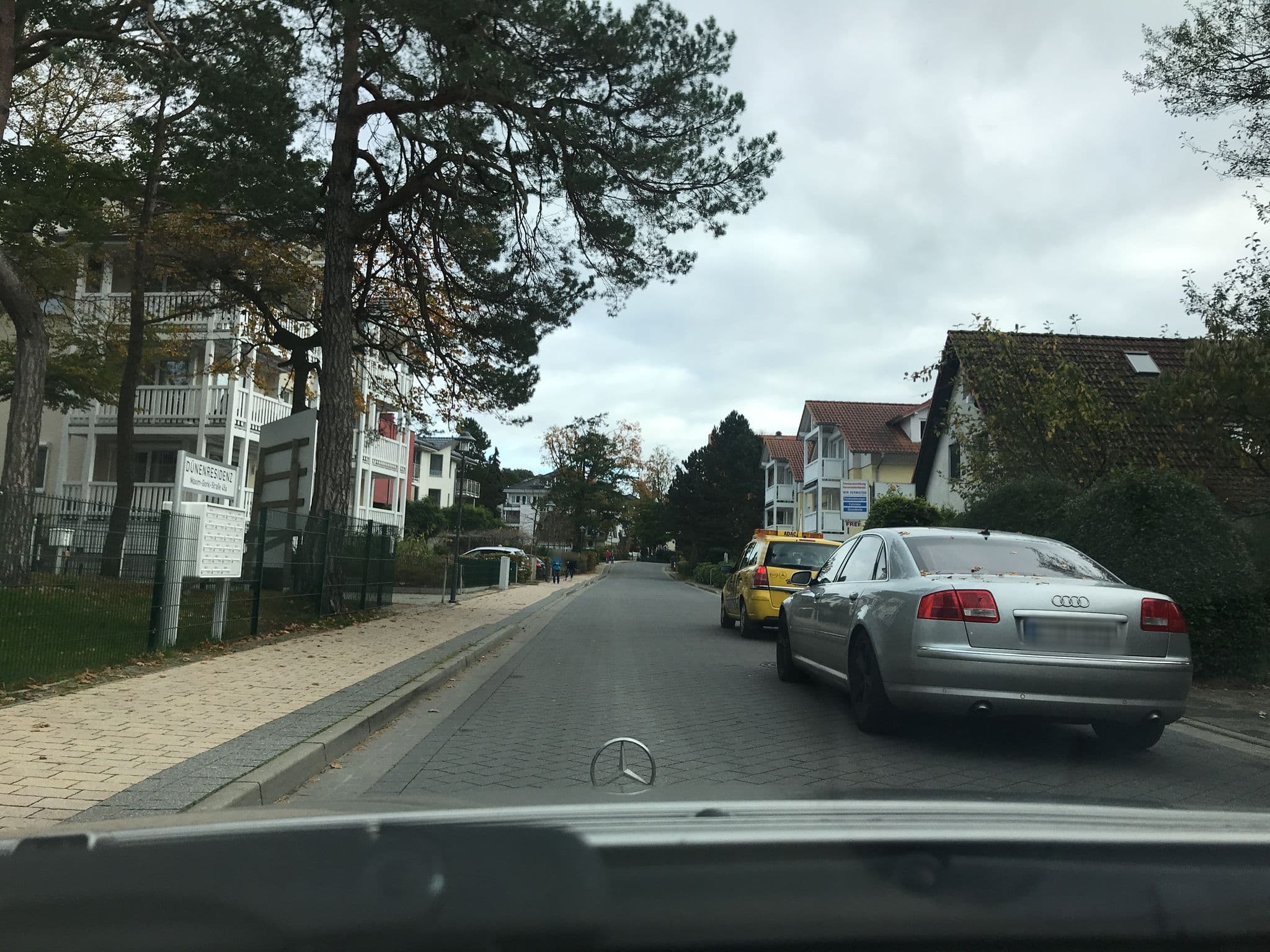 Street view near Ferienwohnung Perlmutt Villa Dünenresidenz Heringsdorf, Bansin — © saschahaberkorn (CC BY-SA · Mapillary)