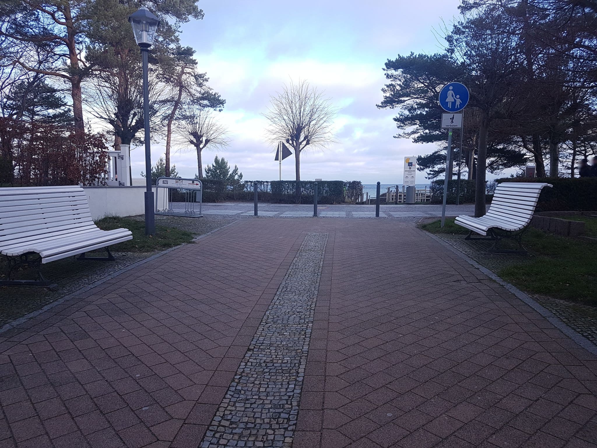 Street view near Appartementhaus Atlantic, Ostseebad Binz — © changchun1 (CC BY-SA · Mapillary)