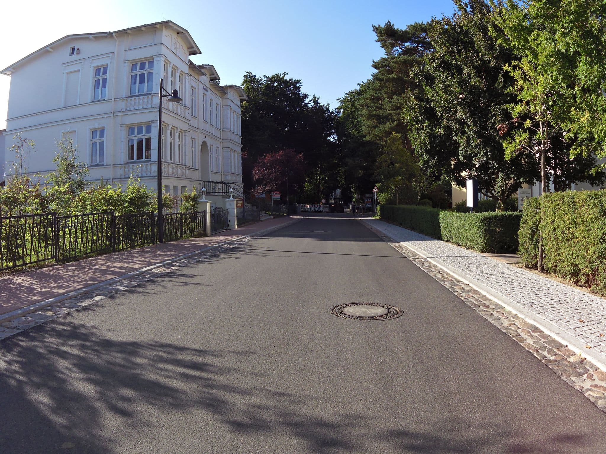 Street view near Ferienwohnung 1 2 16 Inselstrand, Seebad Heringsdorf — © zoegglmeyr (CC BY-SA · Mapillary)