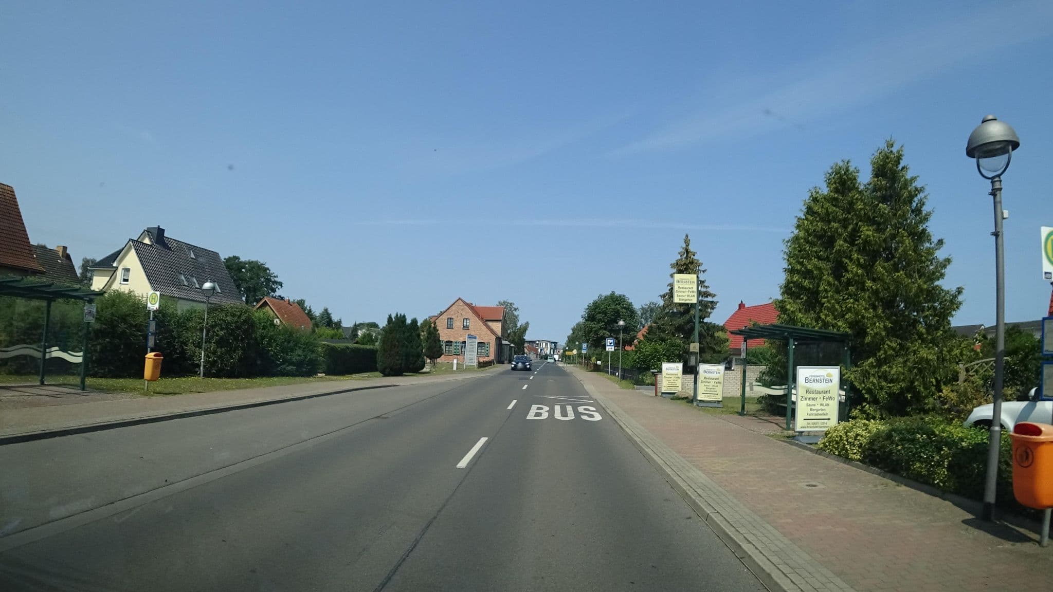 Street view near Hotel Bernstein, Ostseebad Zinnowitz — © flohoff (CC BY-SA · Mapillary)