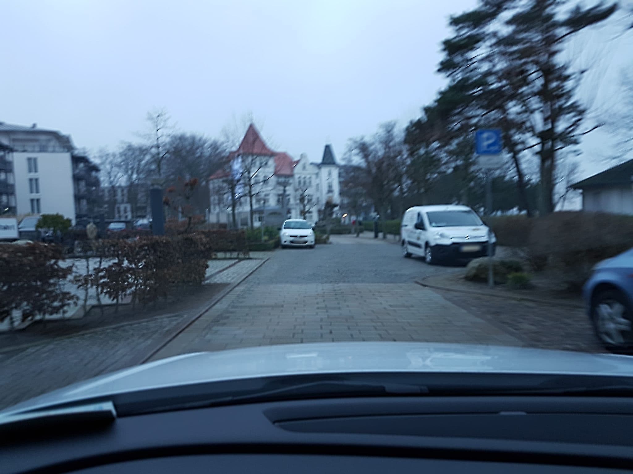 Street view near Kempinski Resort Hotel Bel Air, Ostseebad Binz — © changchun1 (CC BY-SA · Mapillary)