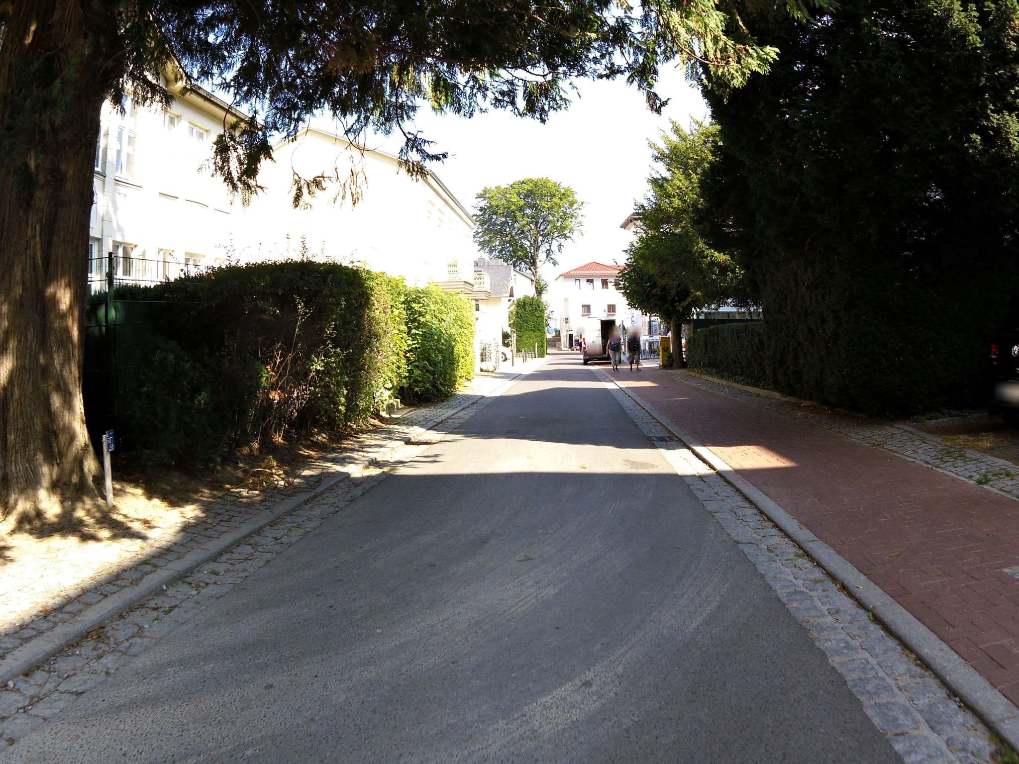 Street view near Villa Hartmann - Drewitz, Seebad Heringsdorf — © zoegglmeyr (CC BY-SA · Mapillary)