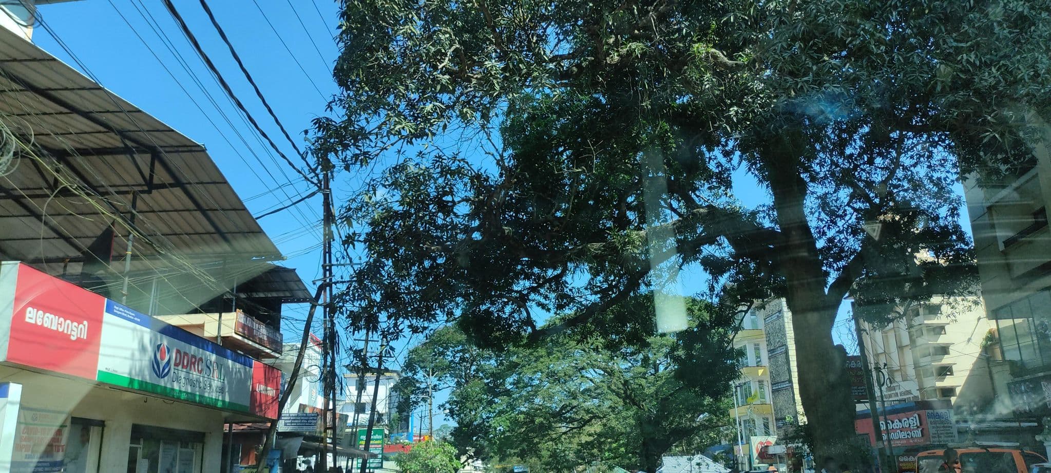 Street view near Hotel Yamuna, Adūr — © V15 (CC BY-SA · Mapillary)