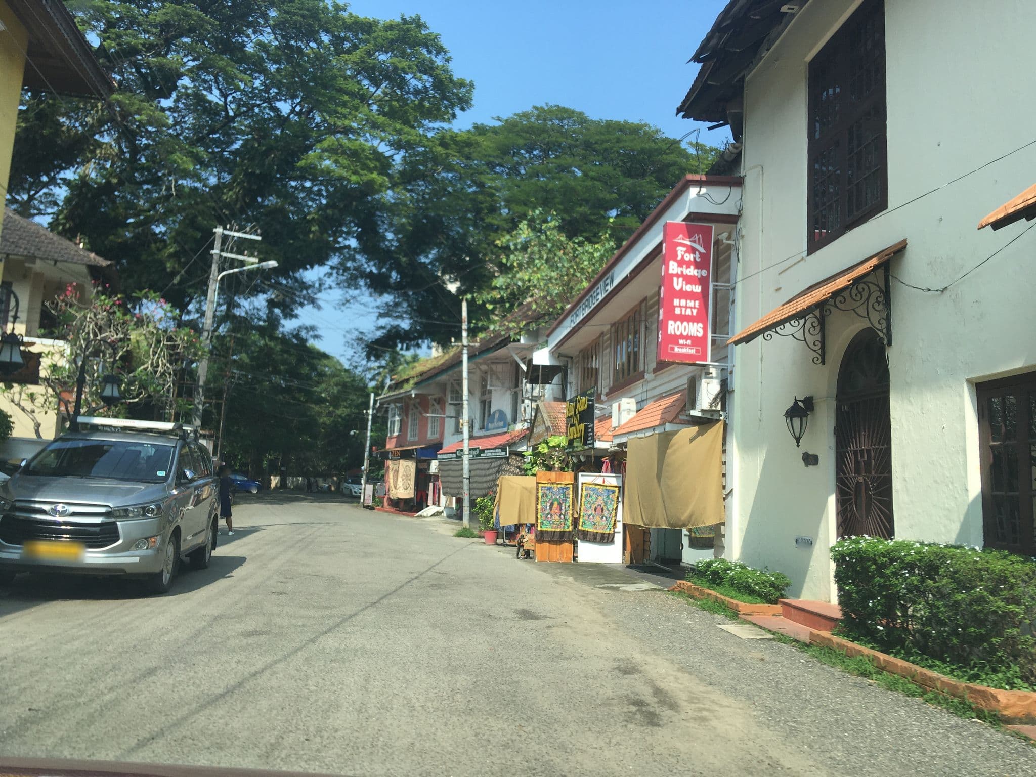 Street view near The Pool, Vypīn — © livableurbanism (CC BY-SA · Mapillary)