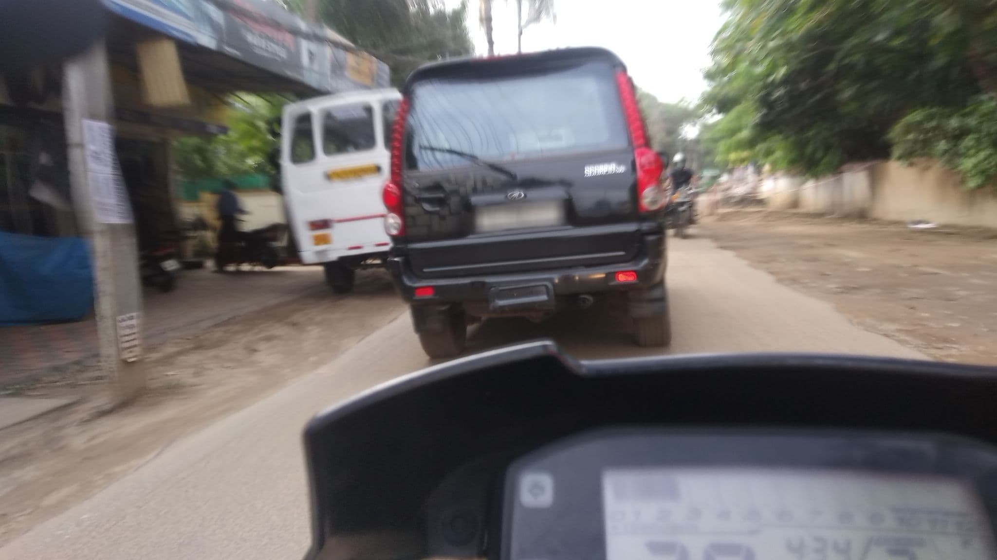 Street view near Greennest Lodging, Vazhakkala — © jothishbabu (CC BY-SA · Mapillary)