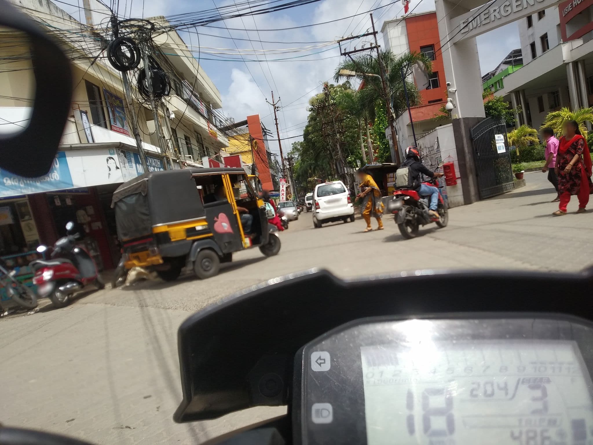 Street view near Shamshu Tourist Home, Kanayannur — © jothishbabu (CC BY-SA · Mapillary)