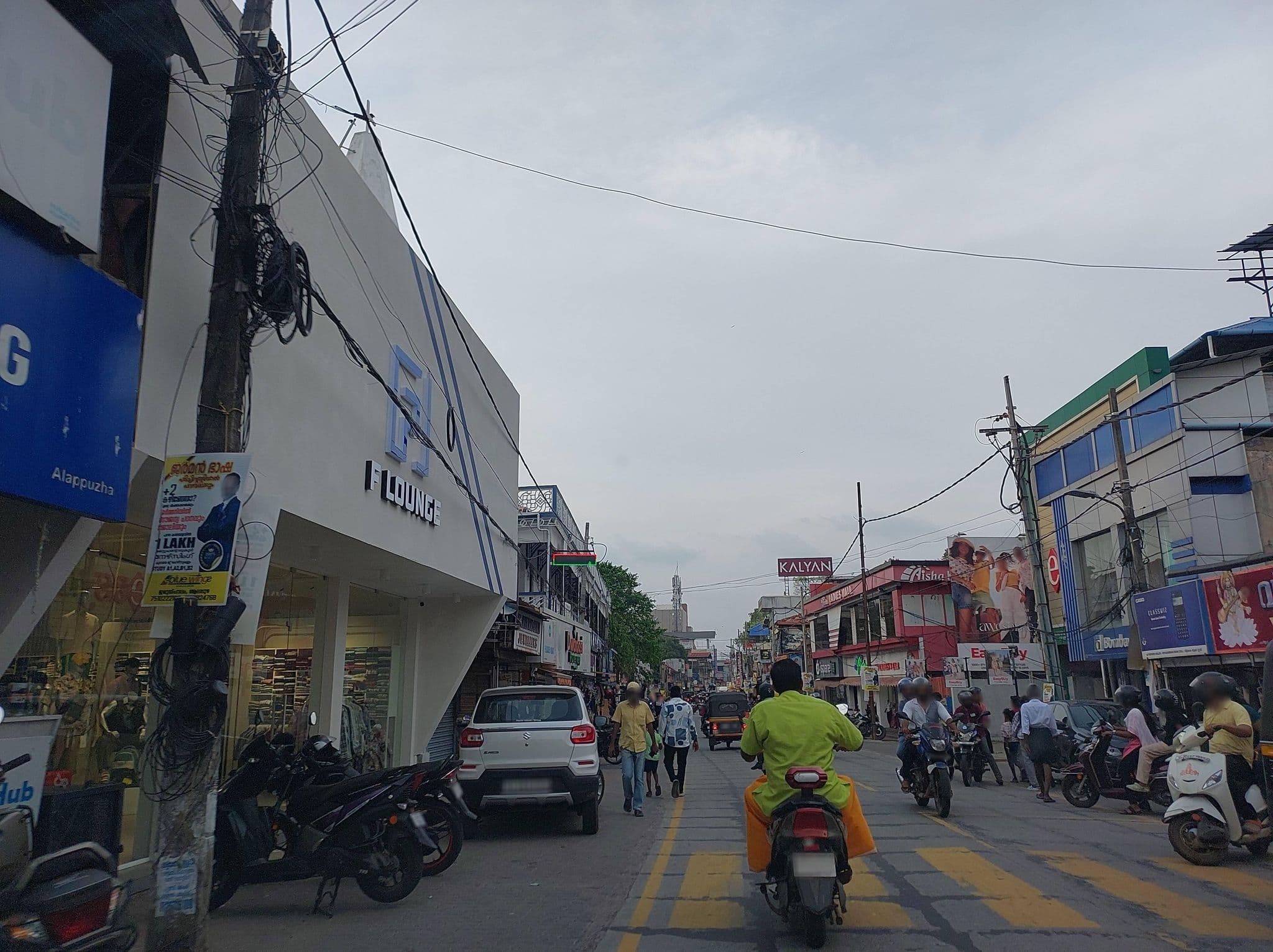 Street view near Silver Leaf Regency, Alappuzha — © V15 (CC BY-SA · Mapillary)