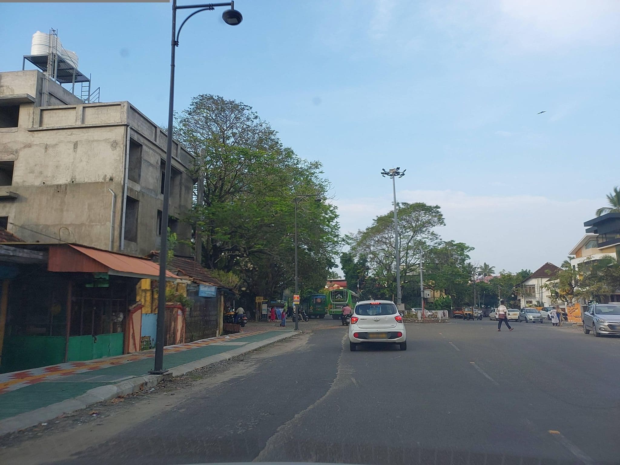Street view near Nichoo's Inn Home Stays, Vypīn — © V15 (CC BY-SA · Mapillary)