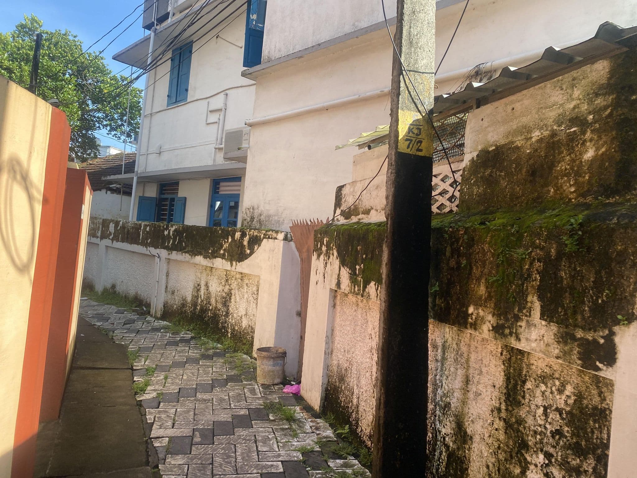 Street view near Jerry's Homestay, Vypīn — © raposa (CC BY-SA · Mapillary)