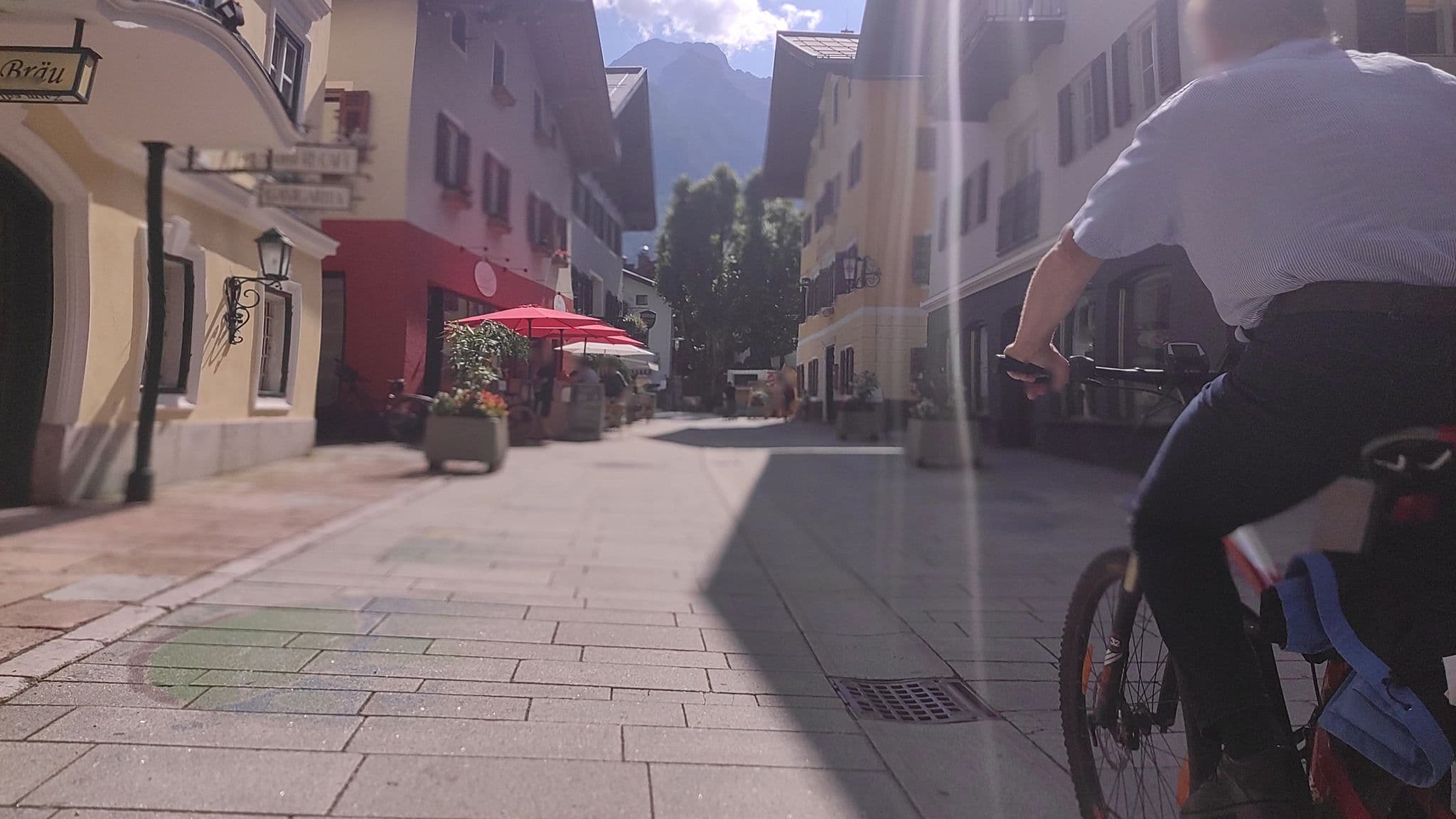 Street view near Appartments Jungvogel, Lofer — © consens_verkehrsplanung (CC BY-SA · Mapillary)