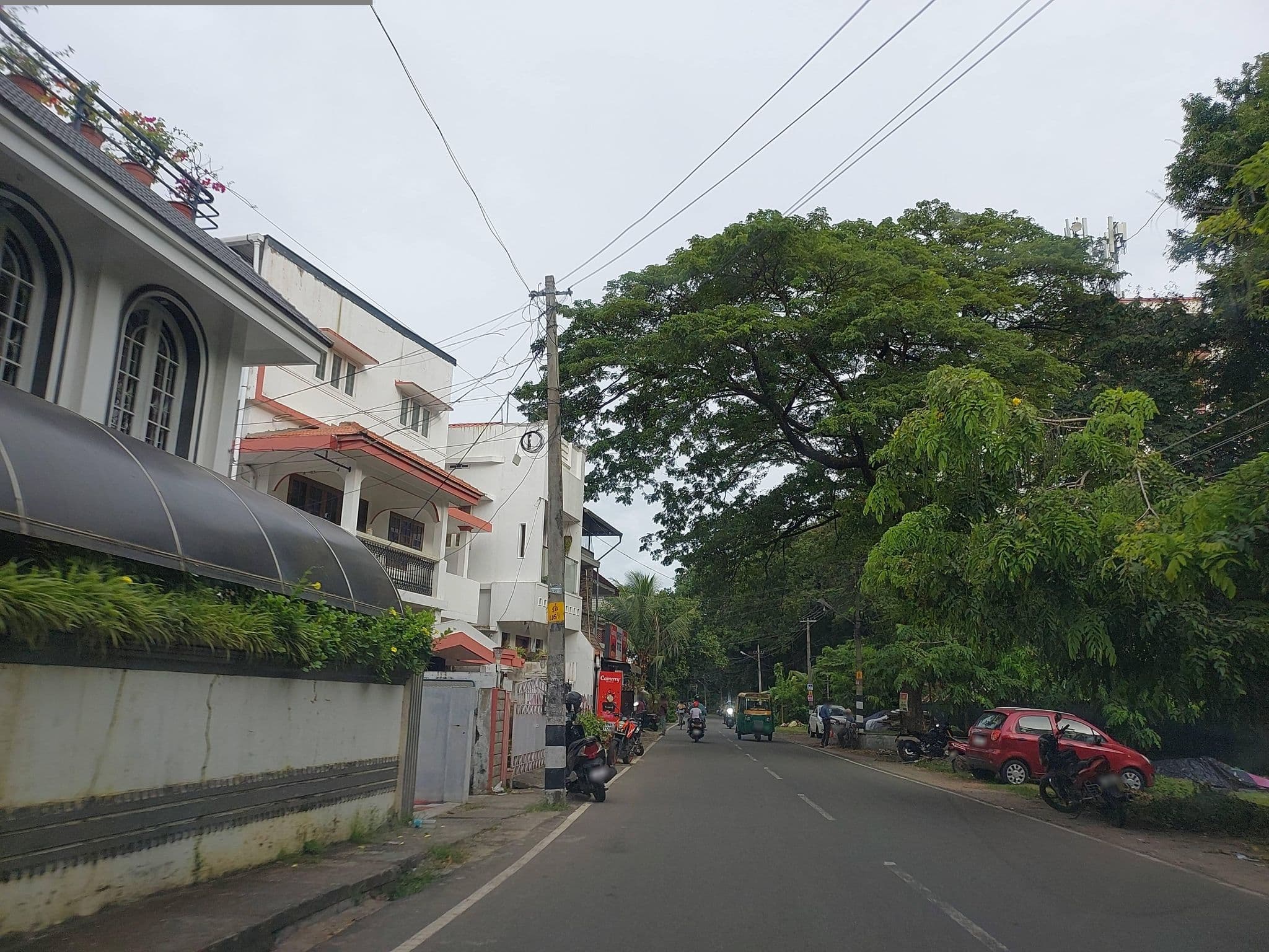 Street view near Baywatch Beach Homes Hotel and Resort, Vypīn — © V15 (CC BY-SA · Mapillary)