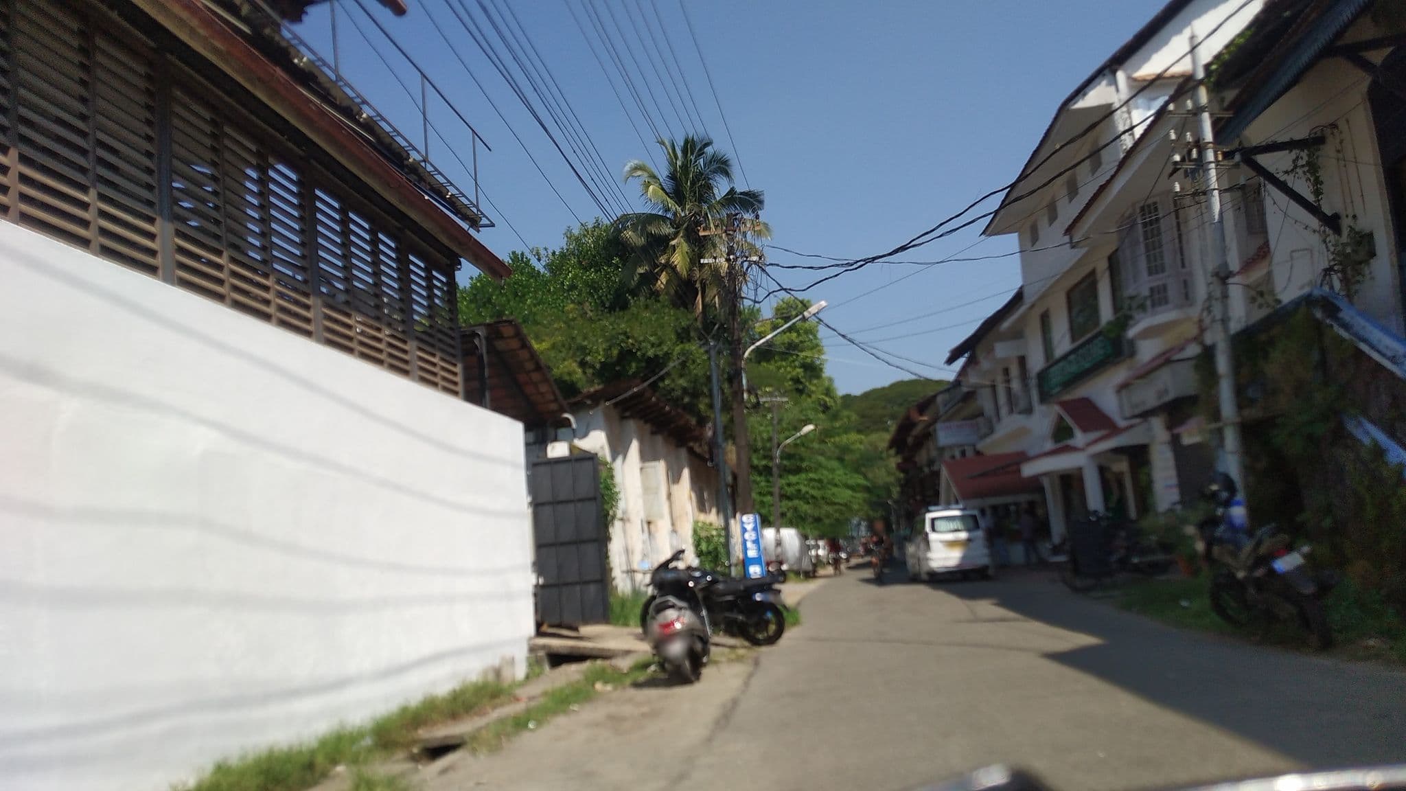 Street view near Madeleine Inn, Vypīn — © jothishbabu (CC BY-SA · Mapillary)