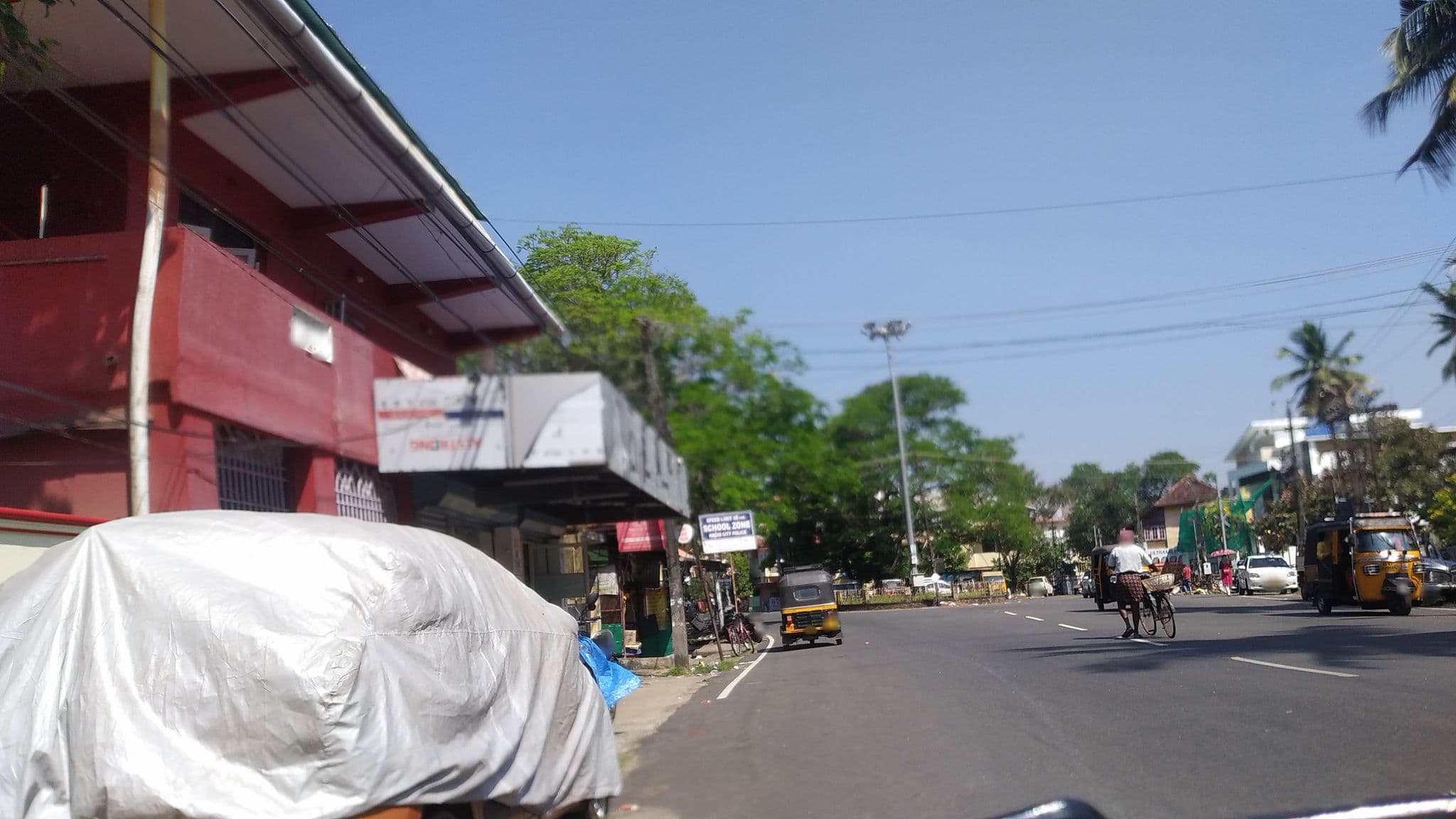Street view near Padikka Residency, Vypīn — © jothishbabu (CC BY-SA · Mapillary)